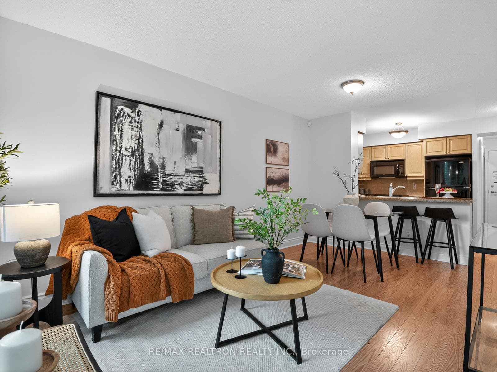 25 Greenview Avenue Unit 317 photo 11
