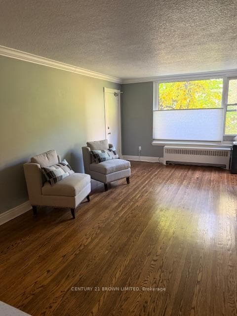2812 Bloor Street Unit 2 photo 4