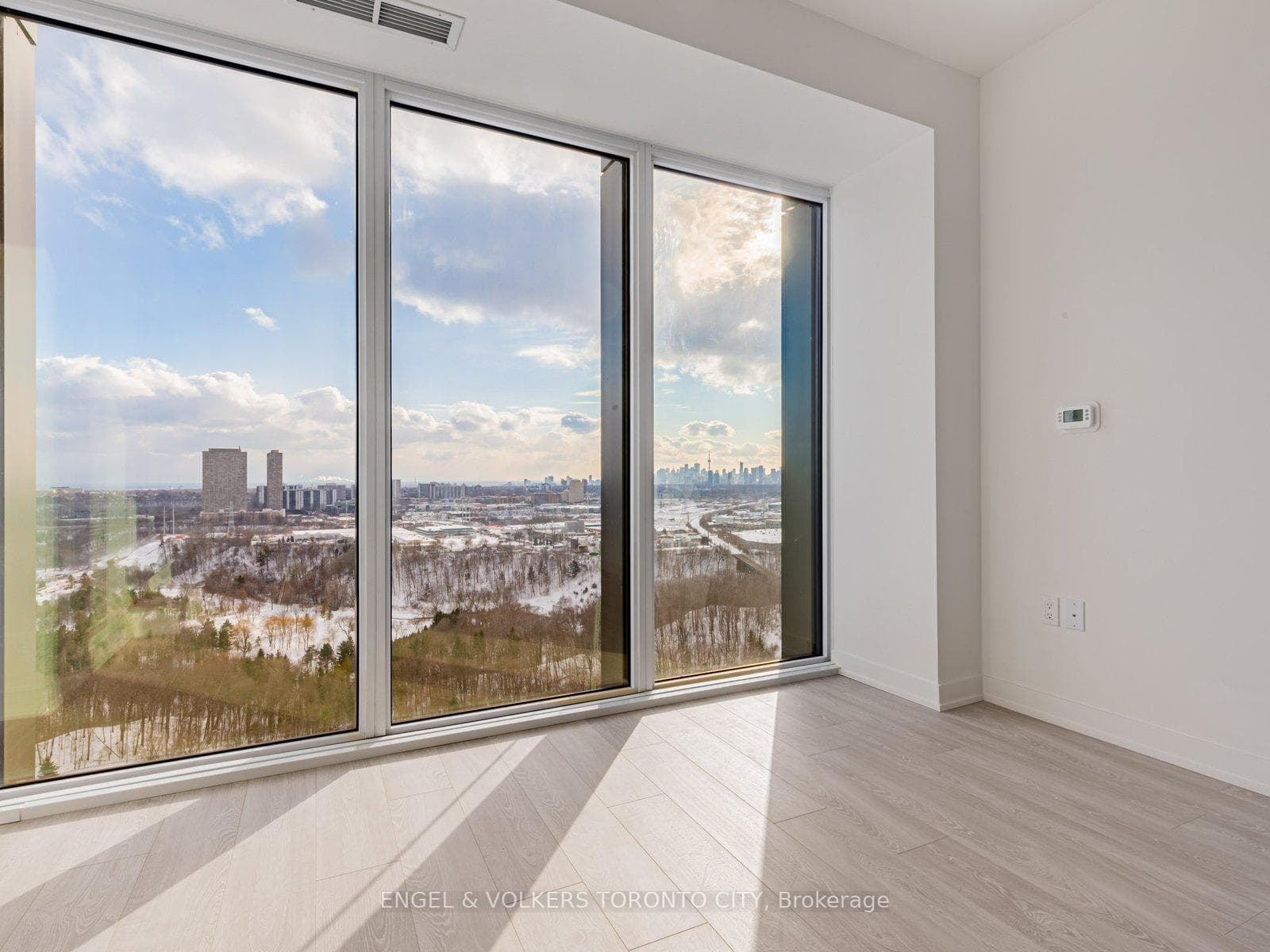 1 Quarrington Lane Unit 2413 photo 20