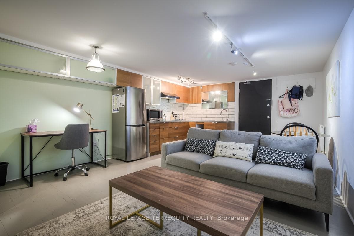 26A Scarlett Road Unit BSMT photo 7