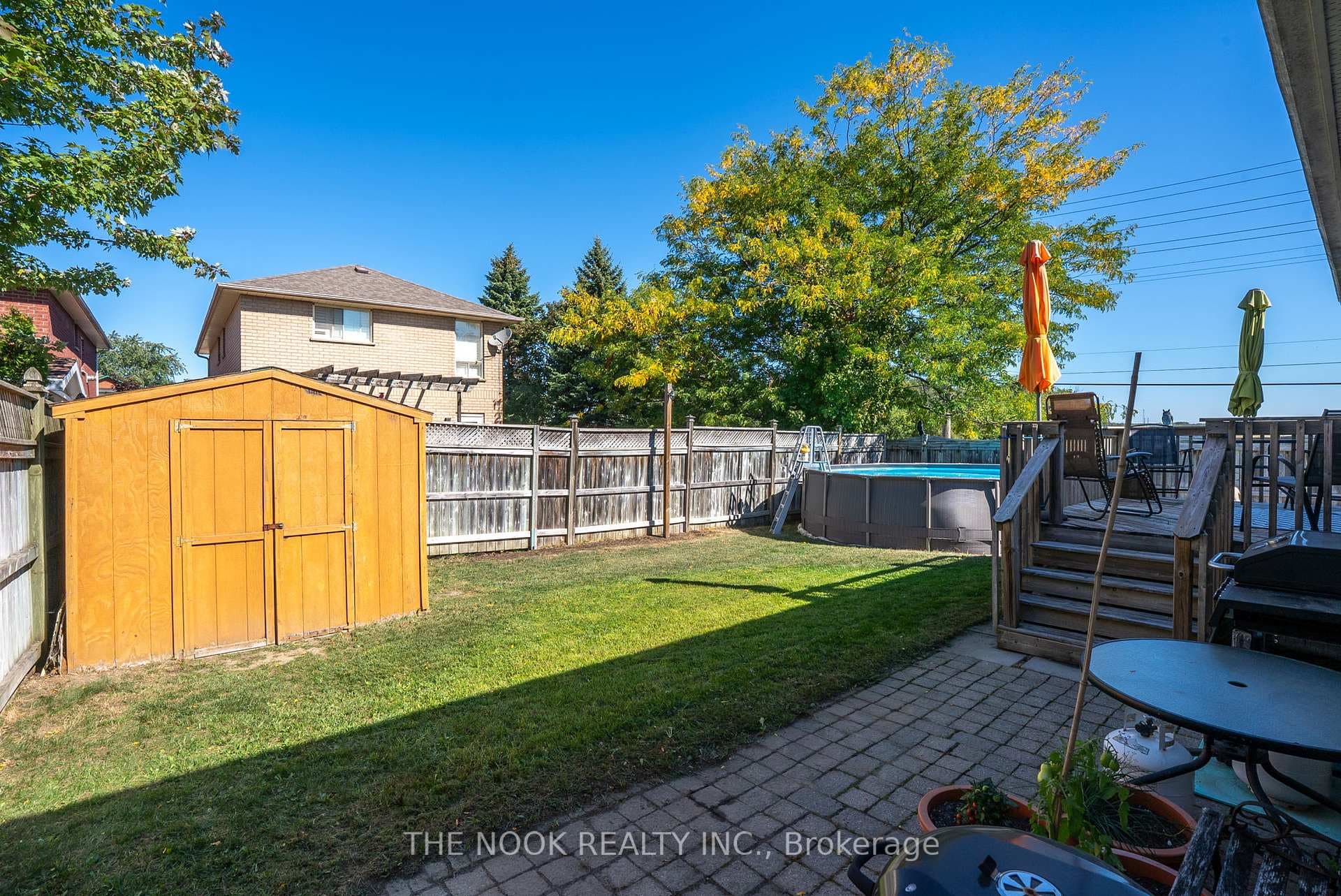 58 Stagemaster Crescent photo 25