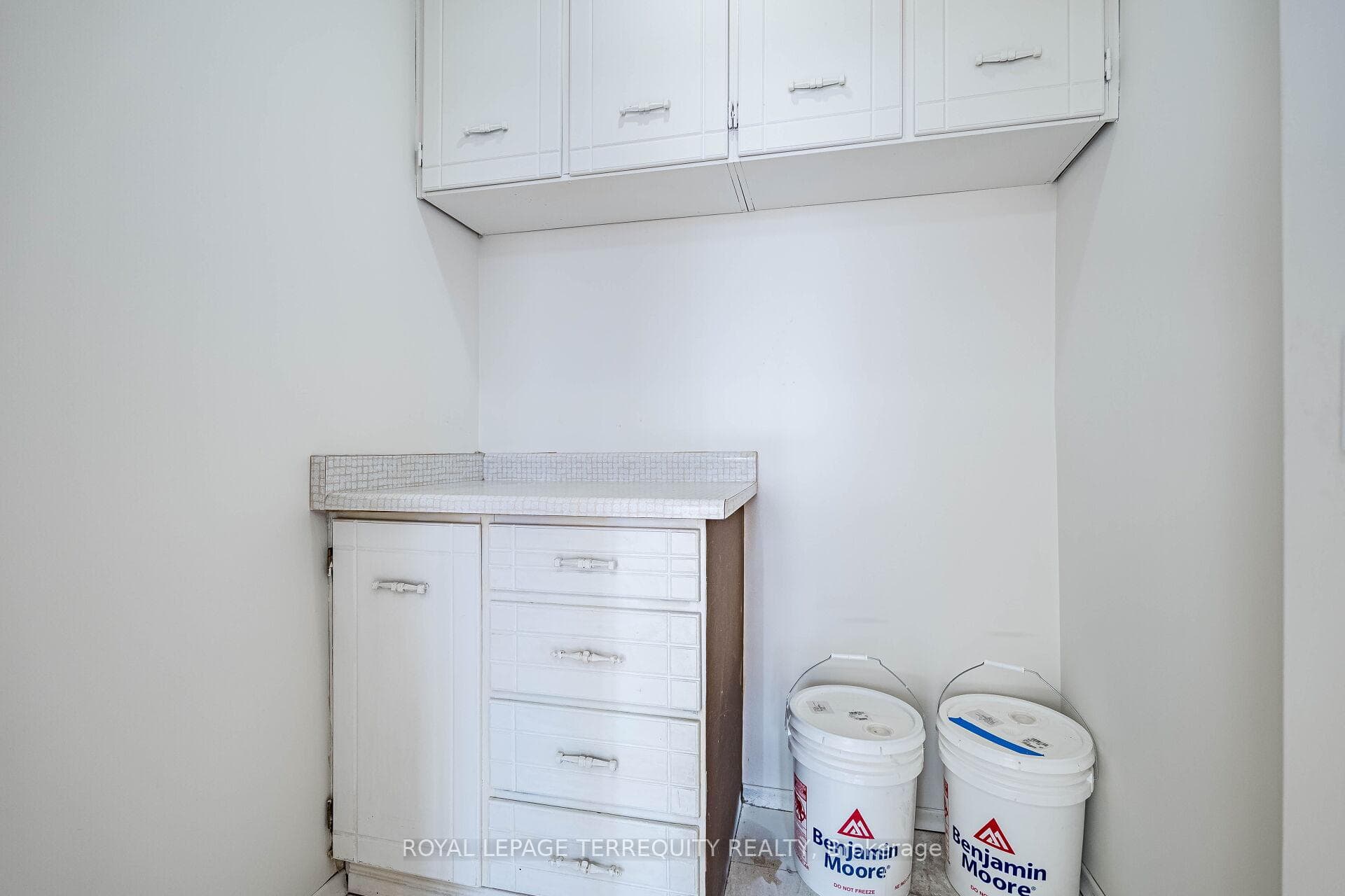 Large In-suite Storage Locker