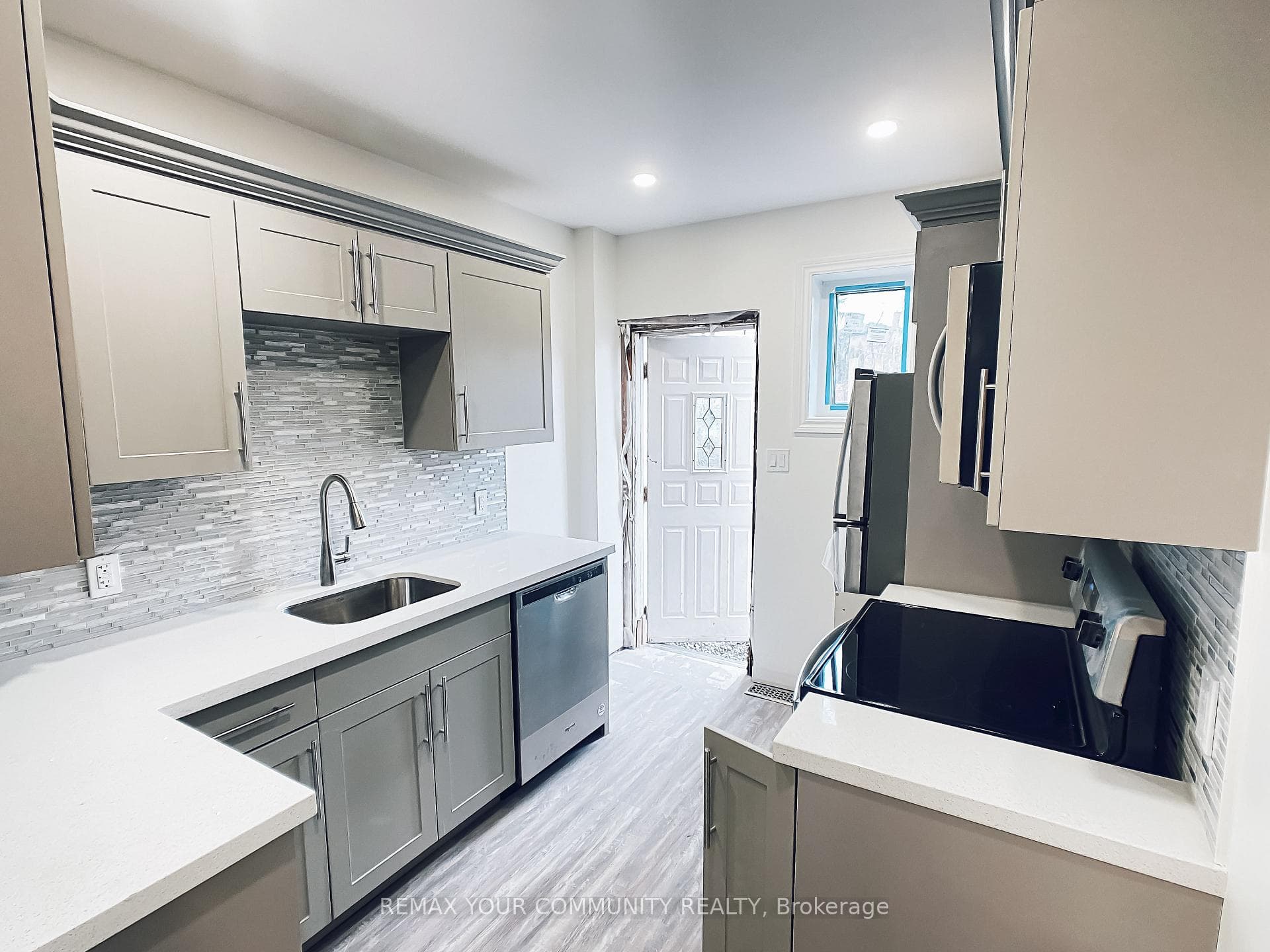 Main-Kitchen