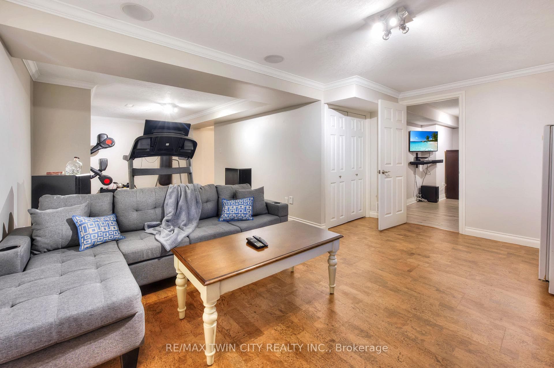 42 Maxwell Drive photo 26