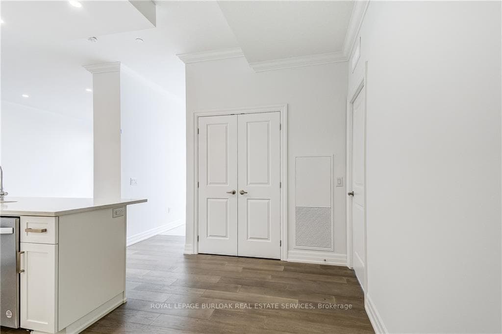 1880 Gordon Street Unit 101 photo 11