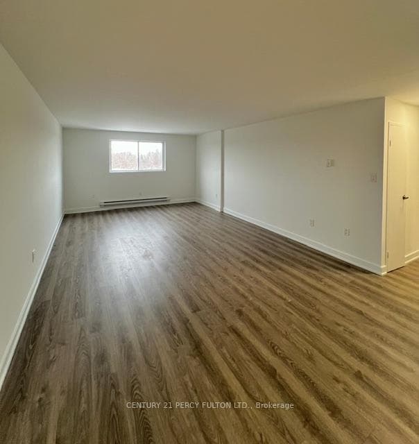 19 Regency Crescent Unit 404 photo 15