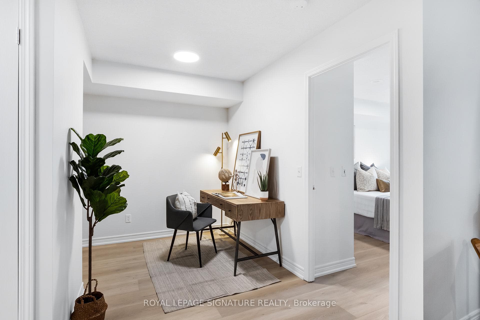 51 Lower Simcoe Street Unit 527 photo 16