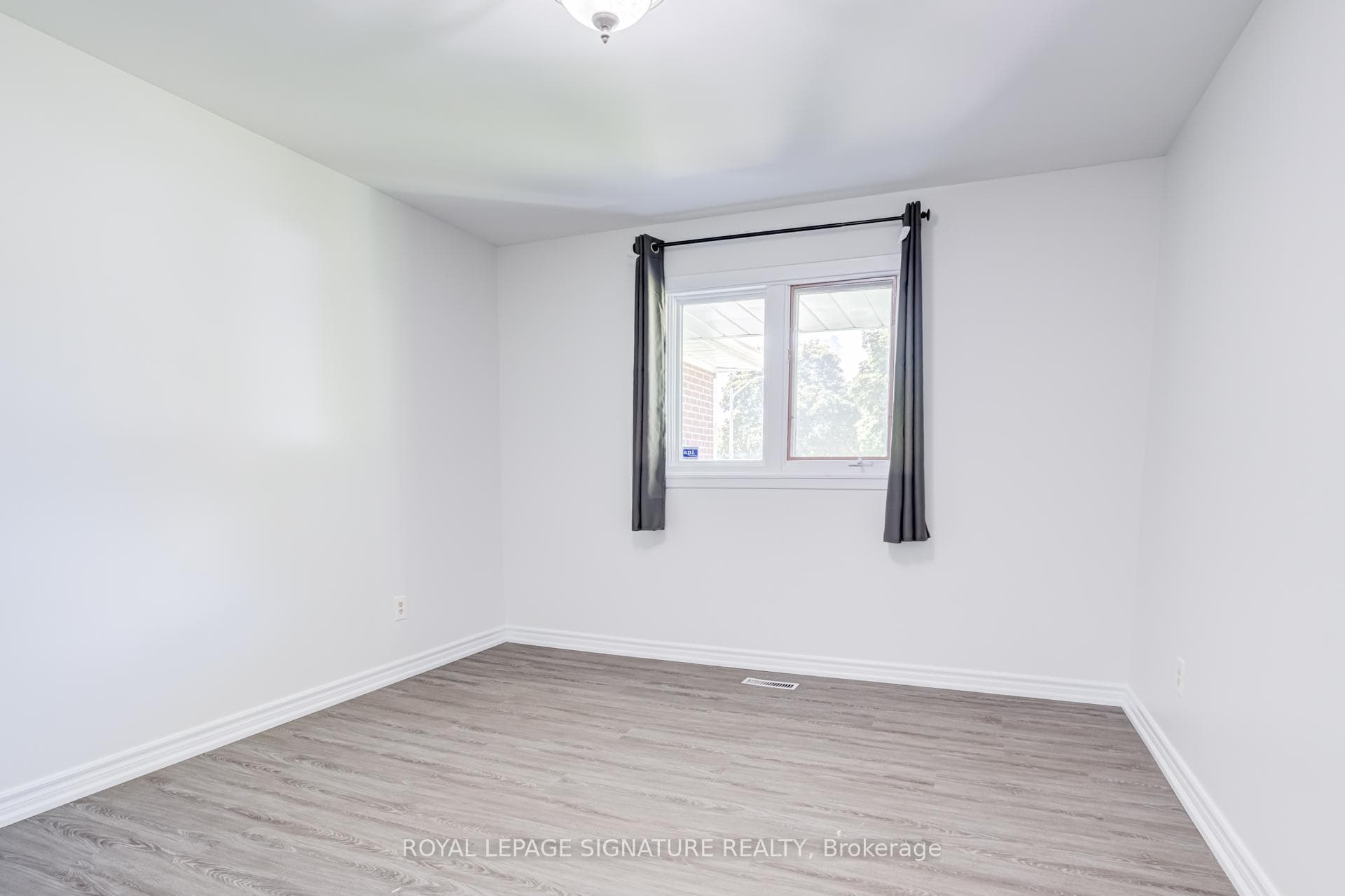 141 Oakmeadow Boulevard Unit Main photo 23