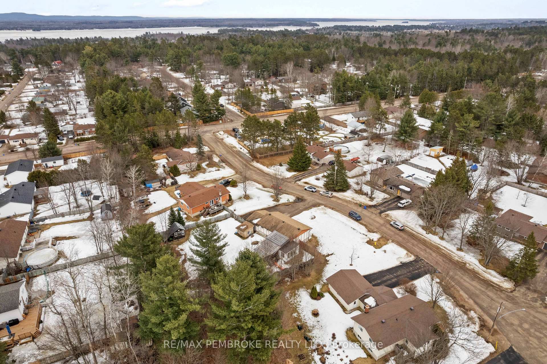 26 Mueller Crescent photo 9