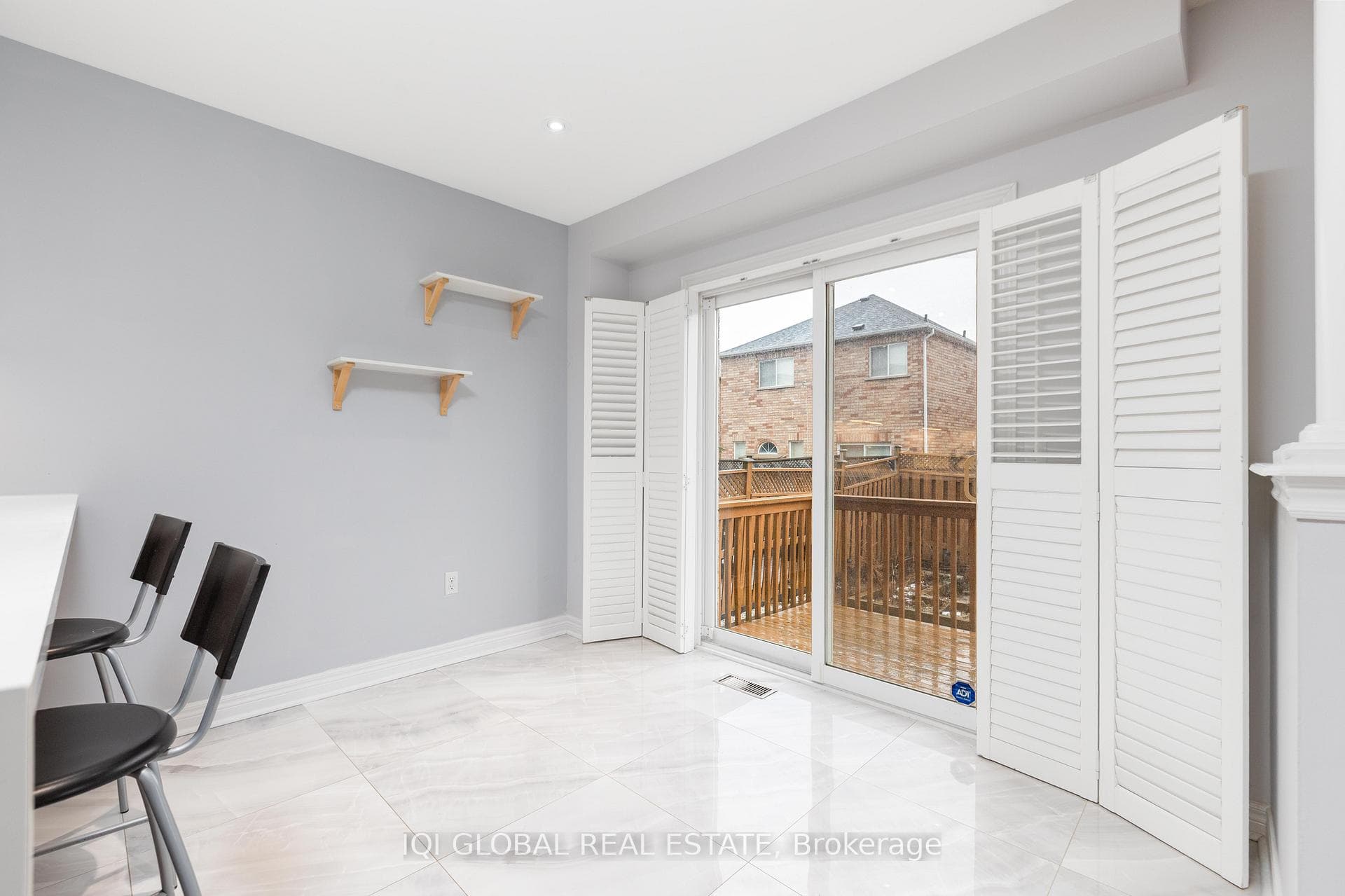 72 Park Place Drive photo 10