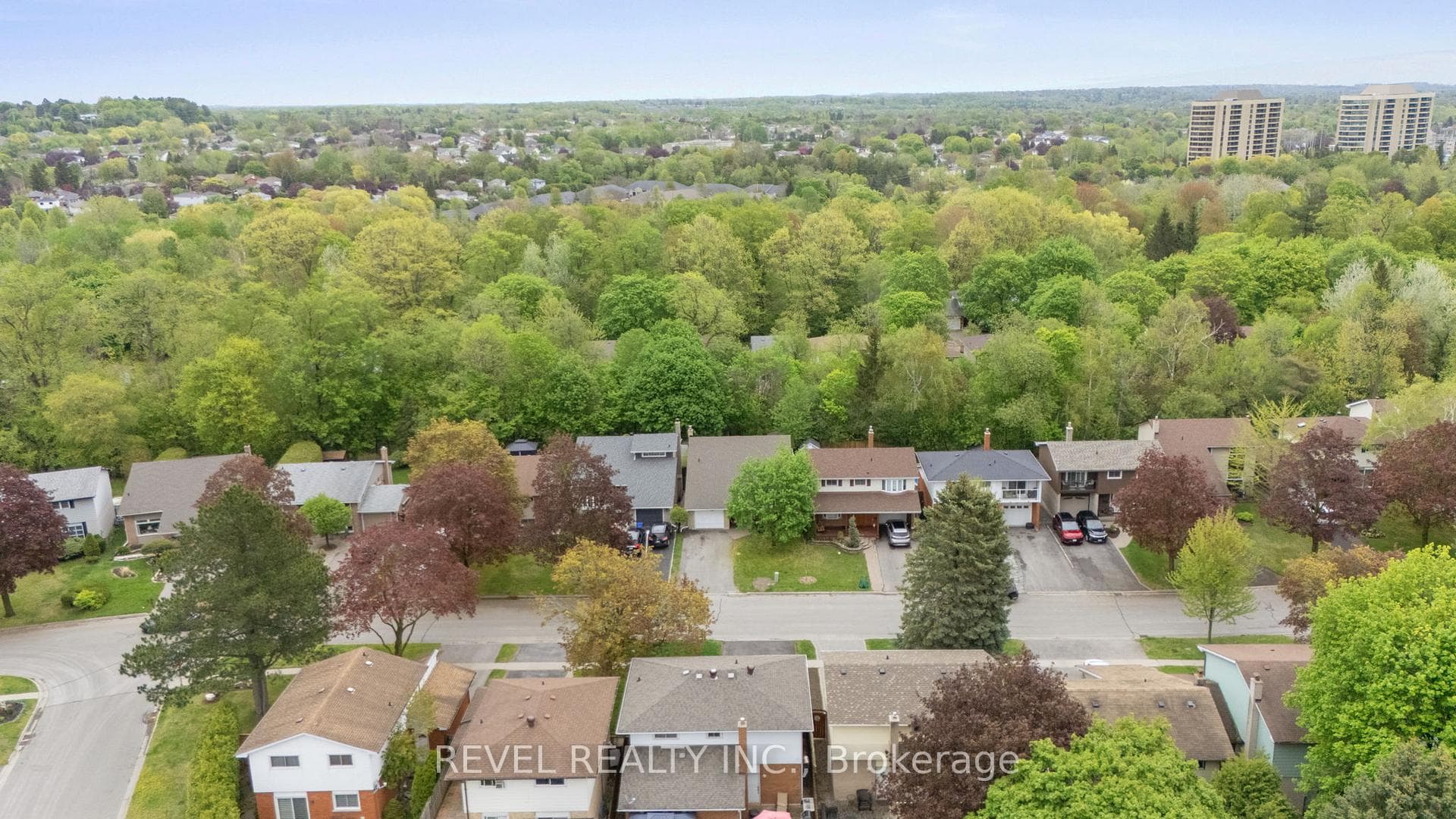 545 Charrington Avenue photo 45