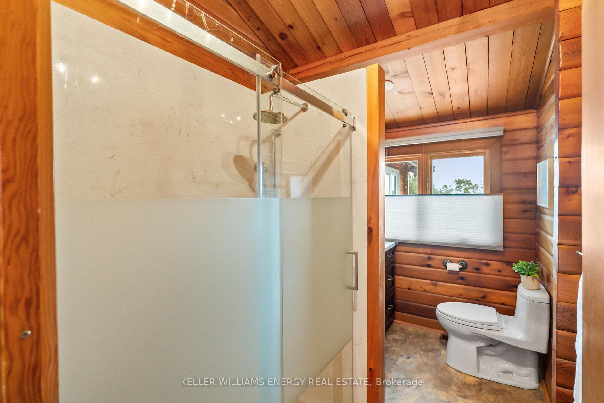 7368 Mercer Road photo 25