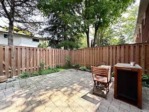 20 Porterfield Crescent photo 15