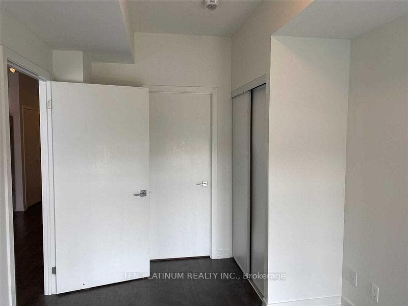 49 East Liberty Street Unit 605 photo 8