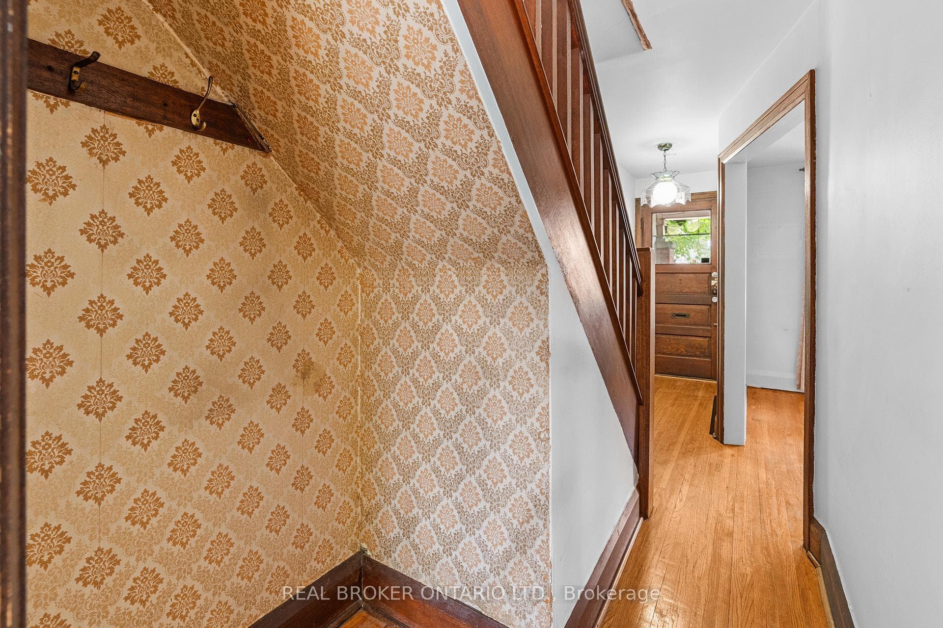 47 Mortimer Avenue photo 13