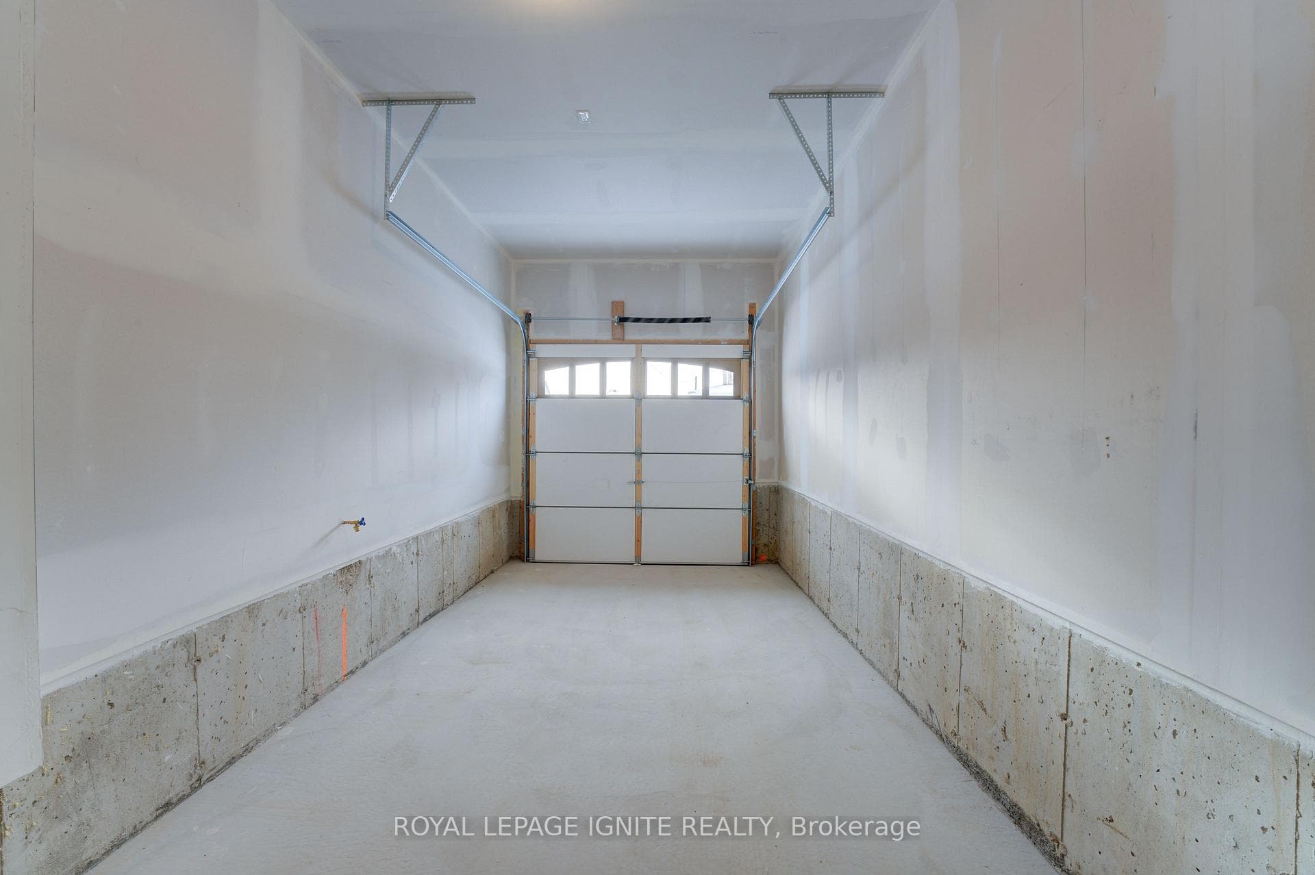21 Raines Road photo 39