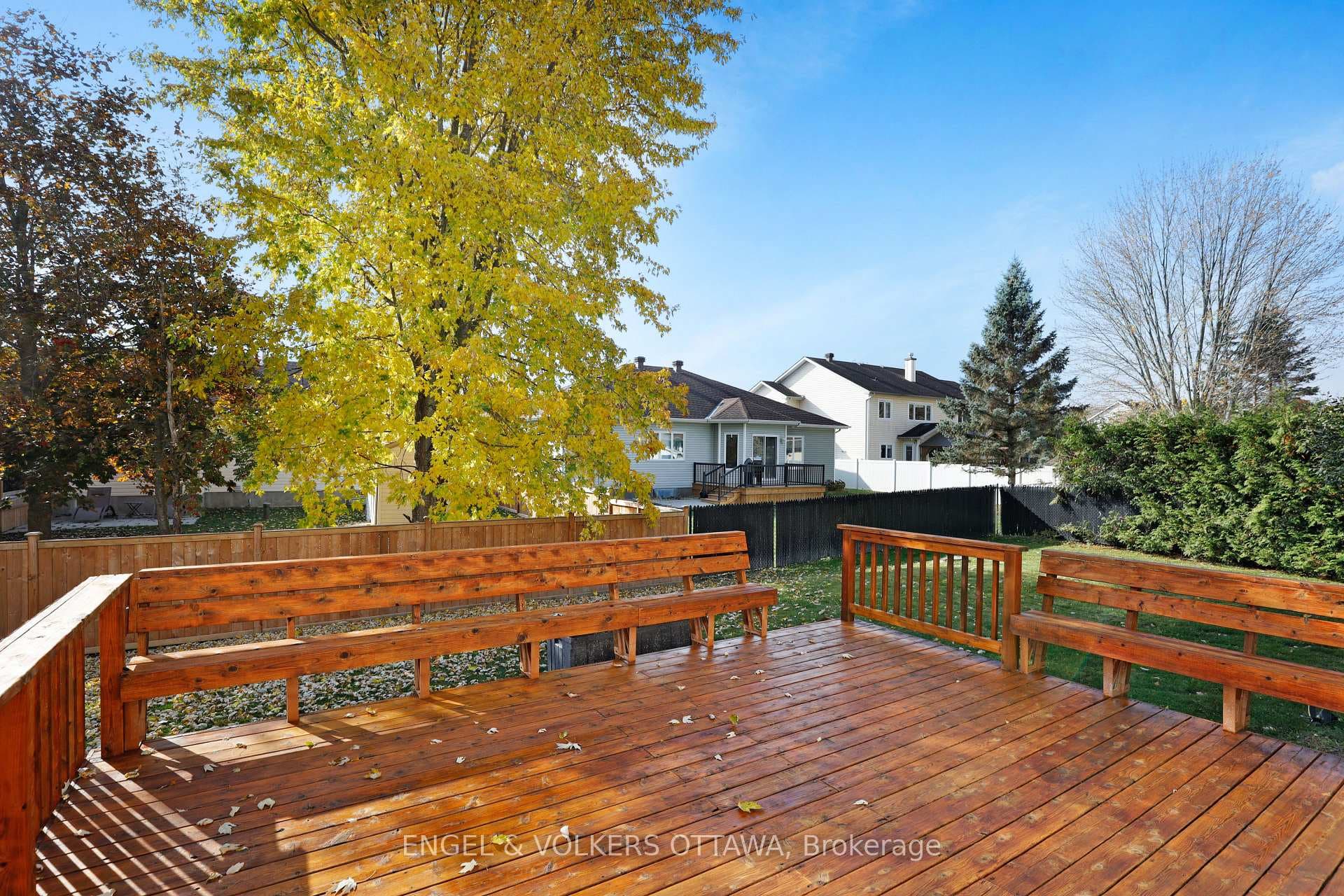 8 Mary Hill Crescent photo 41