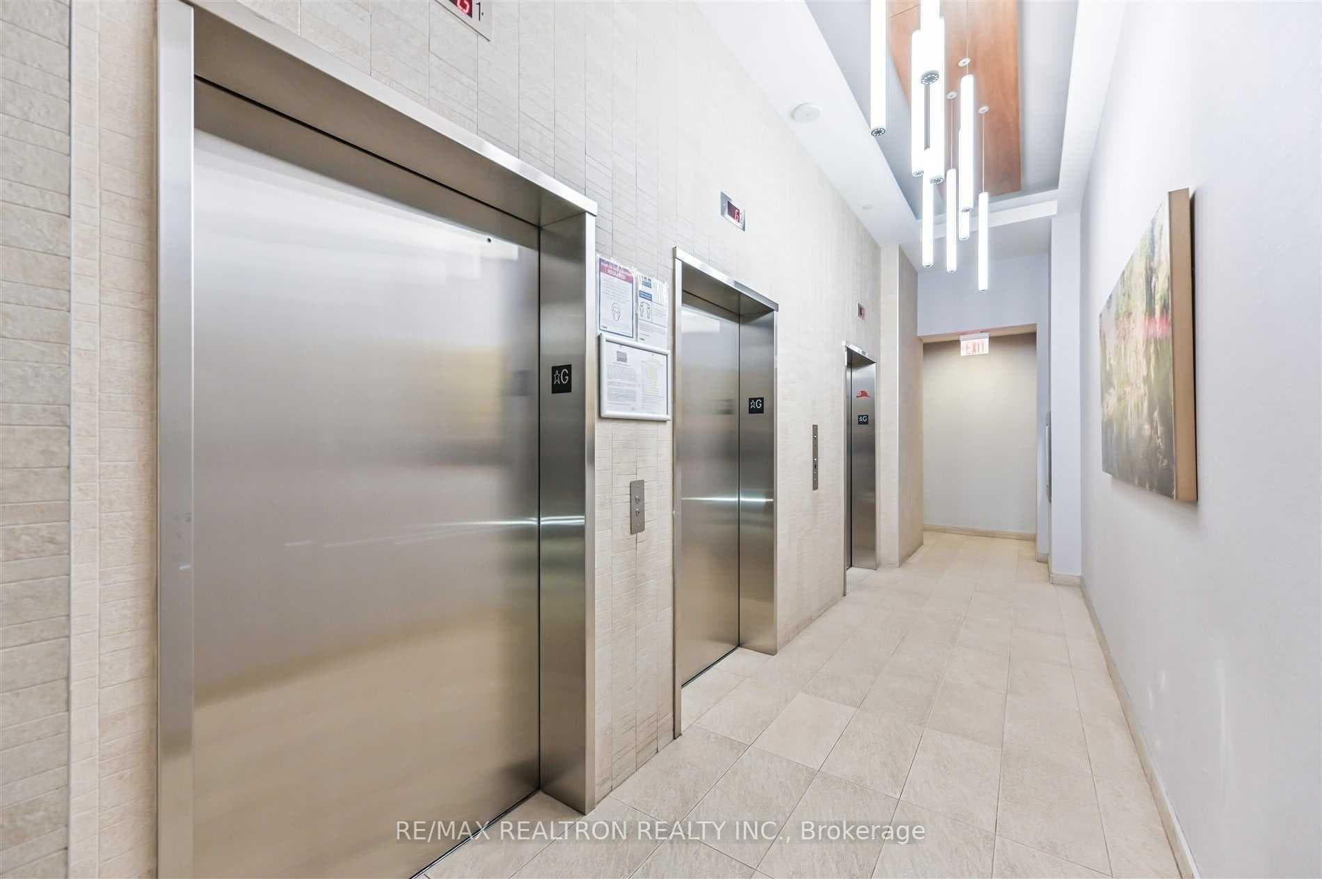 72 Esther Shiner Boulevard Unit 2303 photo 6