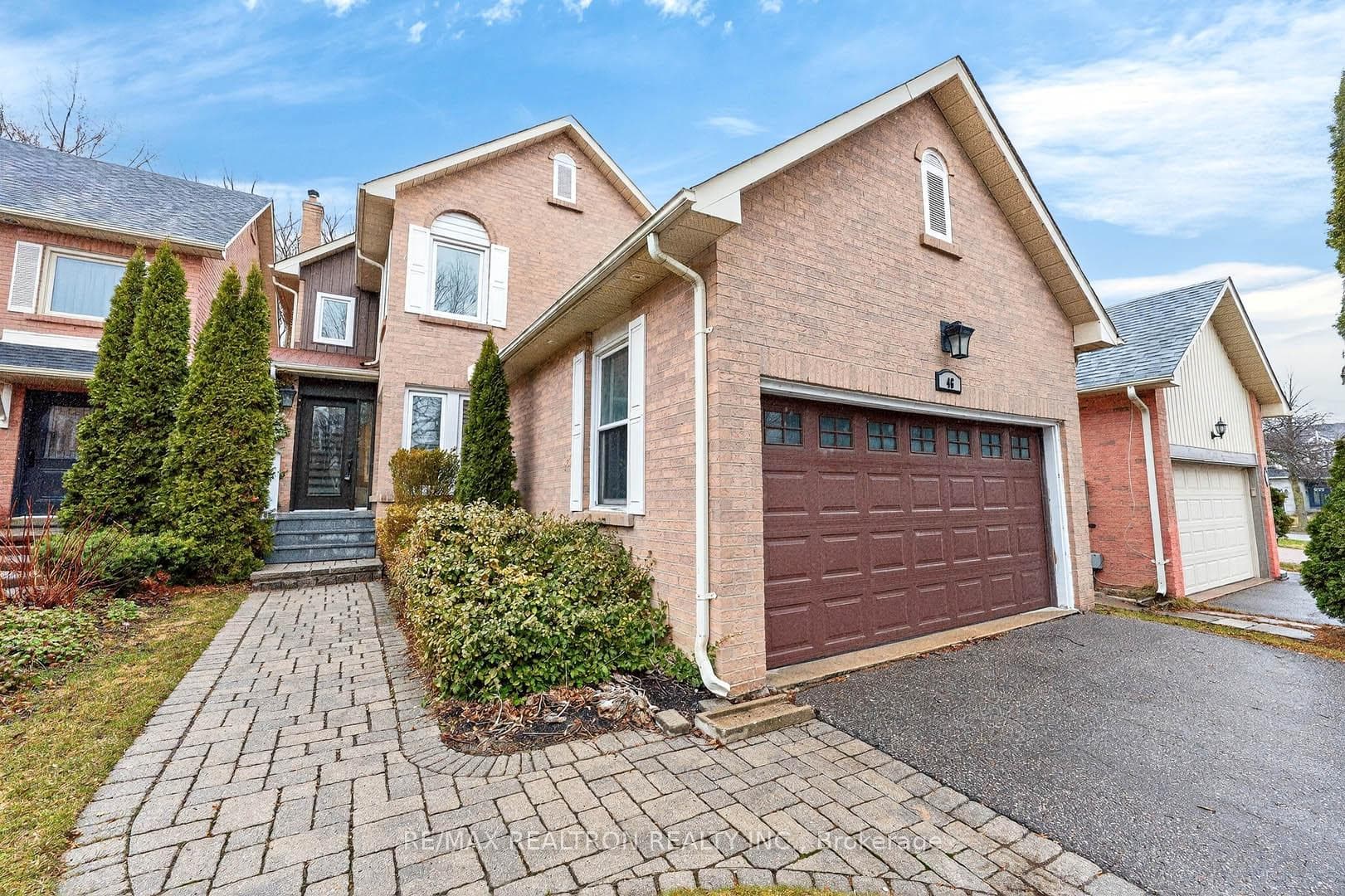 46 Juniper Crescent photo 1