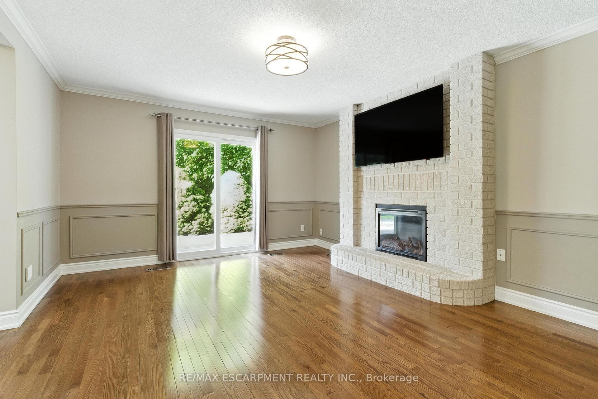 1624 Gallant Drive photo 12