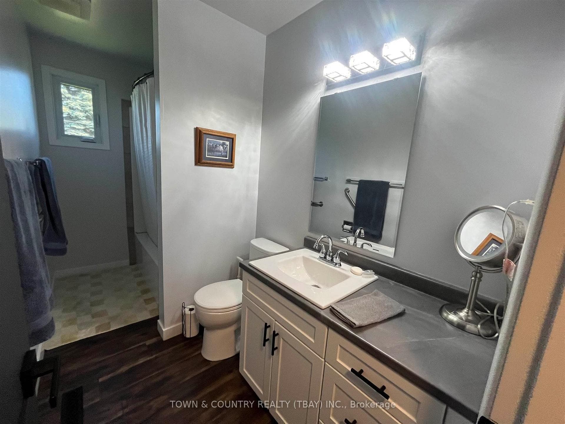 2615 Woodlawn Avenue photo 12