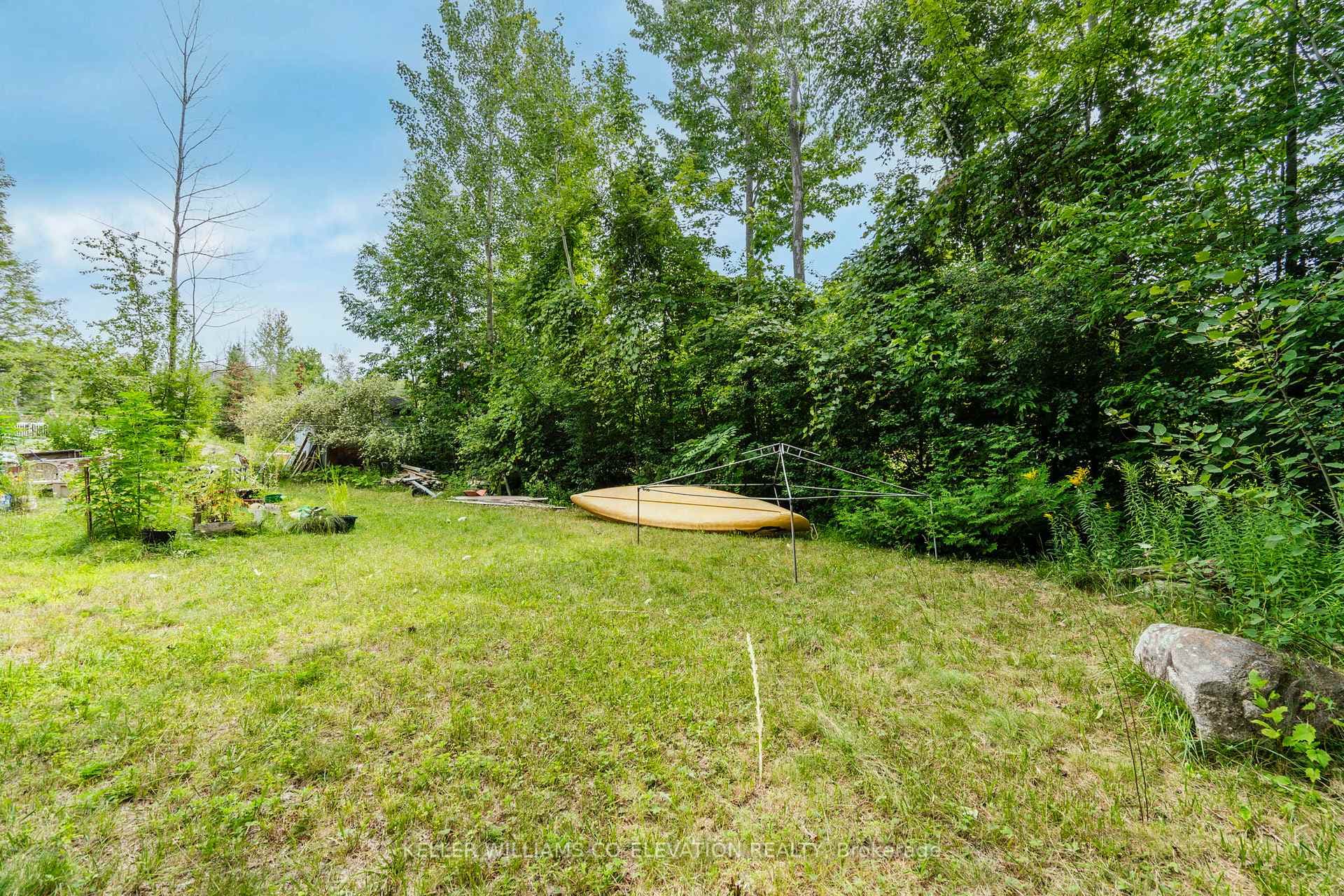 16 Couchiching Crescent photo 11