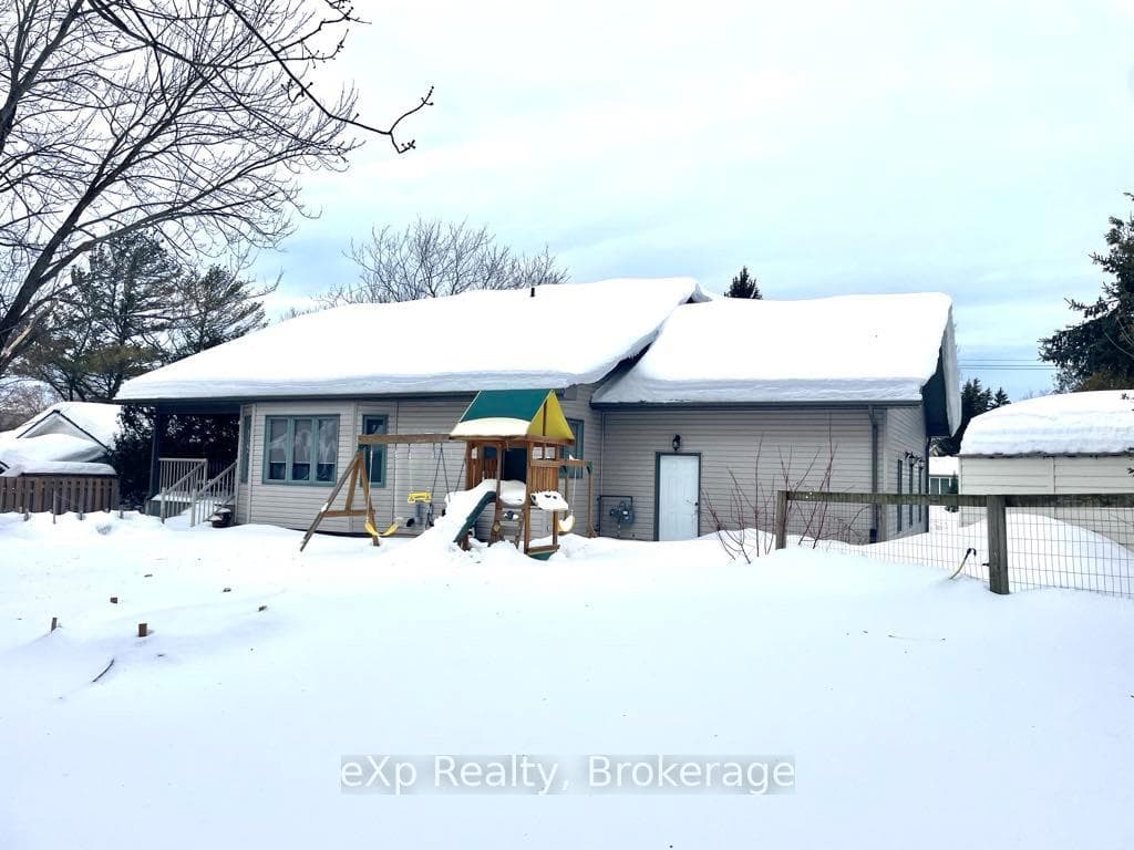 207 Alma Street photo 31
