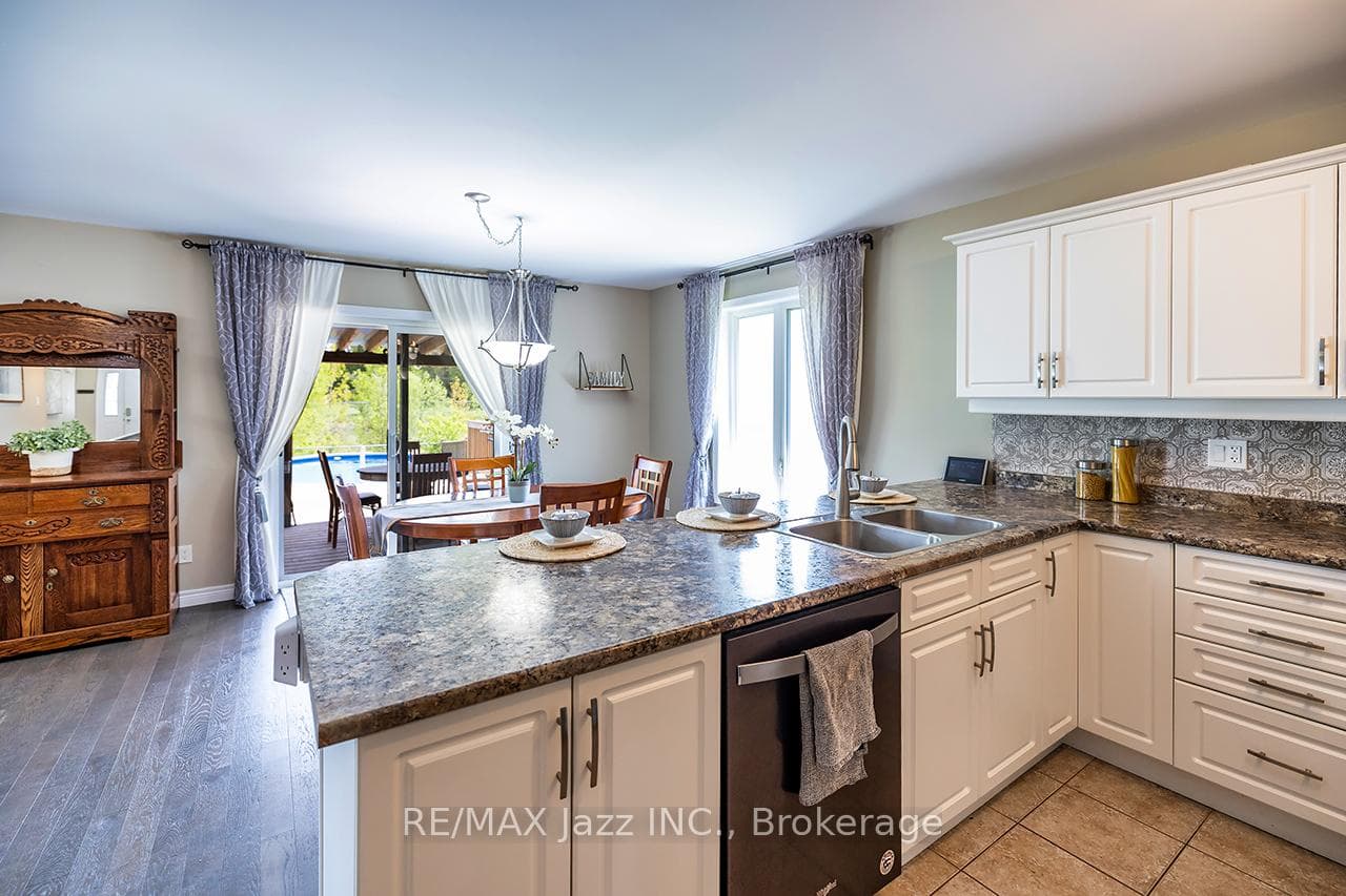 1 MILLPOND Lane photo 15