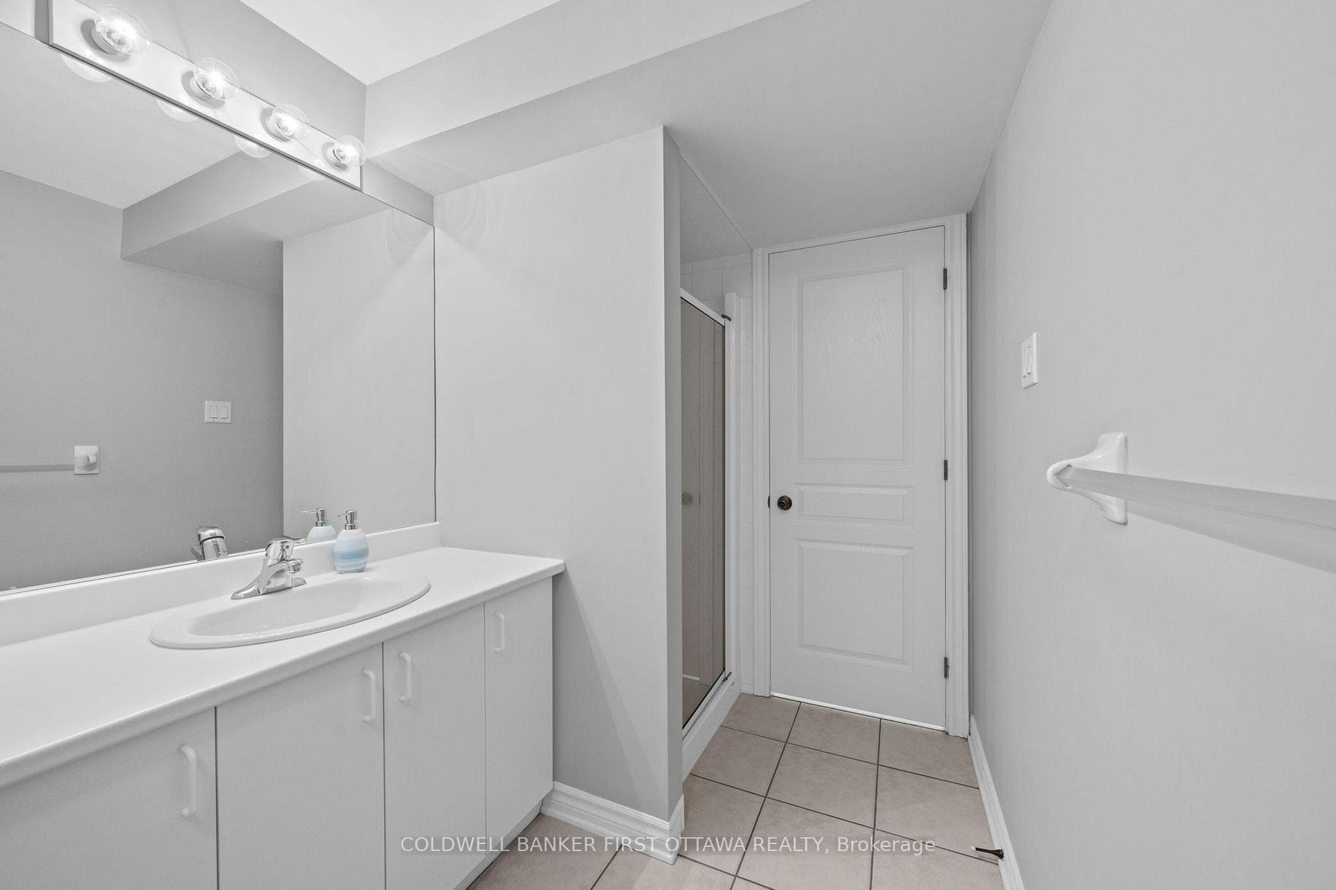2803 St. Stephen's Street photo 37