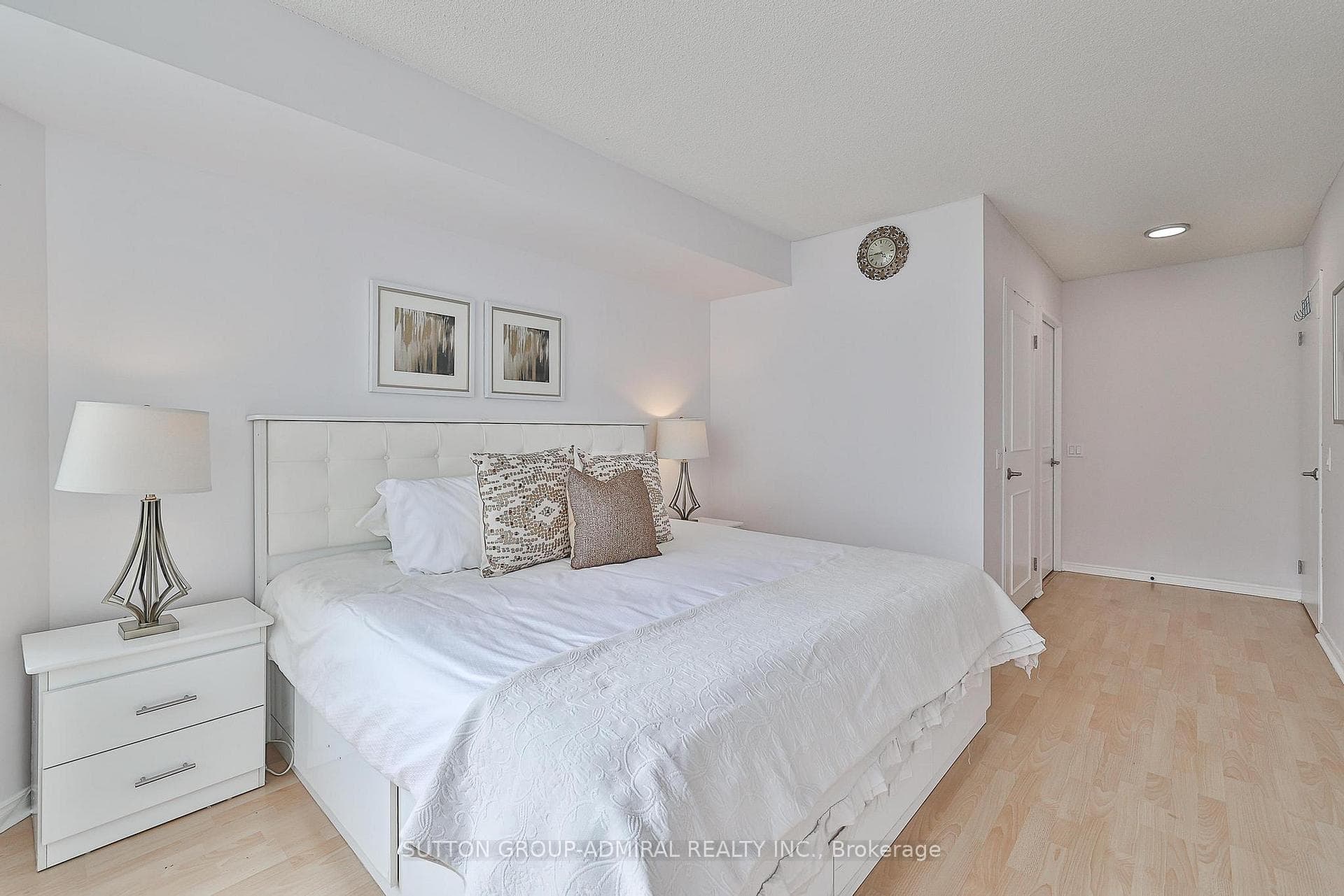 91 Townsgate Drive Unit 908 photo 10