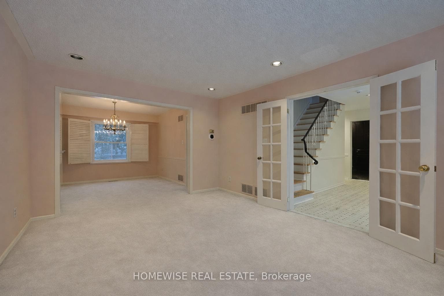 22 Cobblestone Drive photo 6