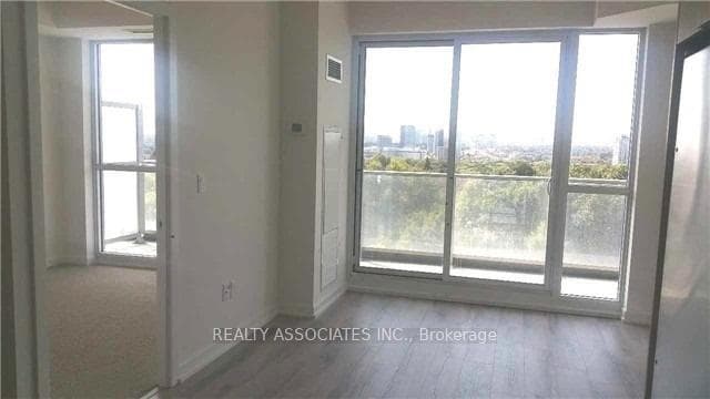 52 Forest Manor Road Unit 425 photo 18