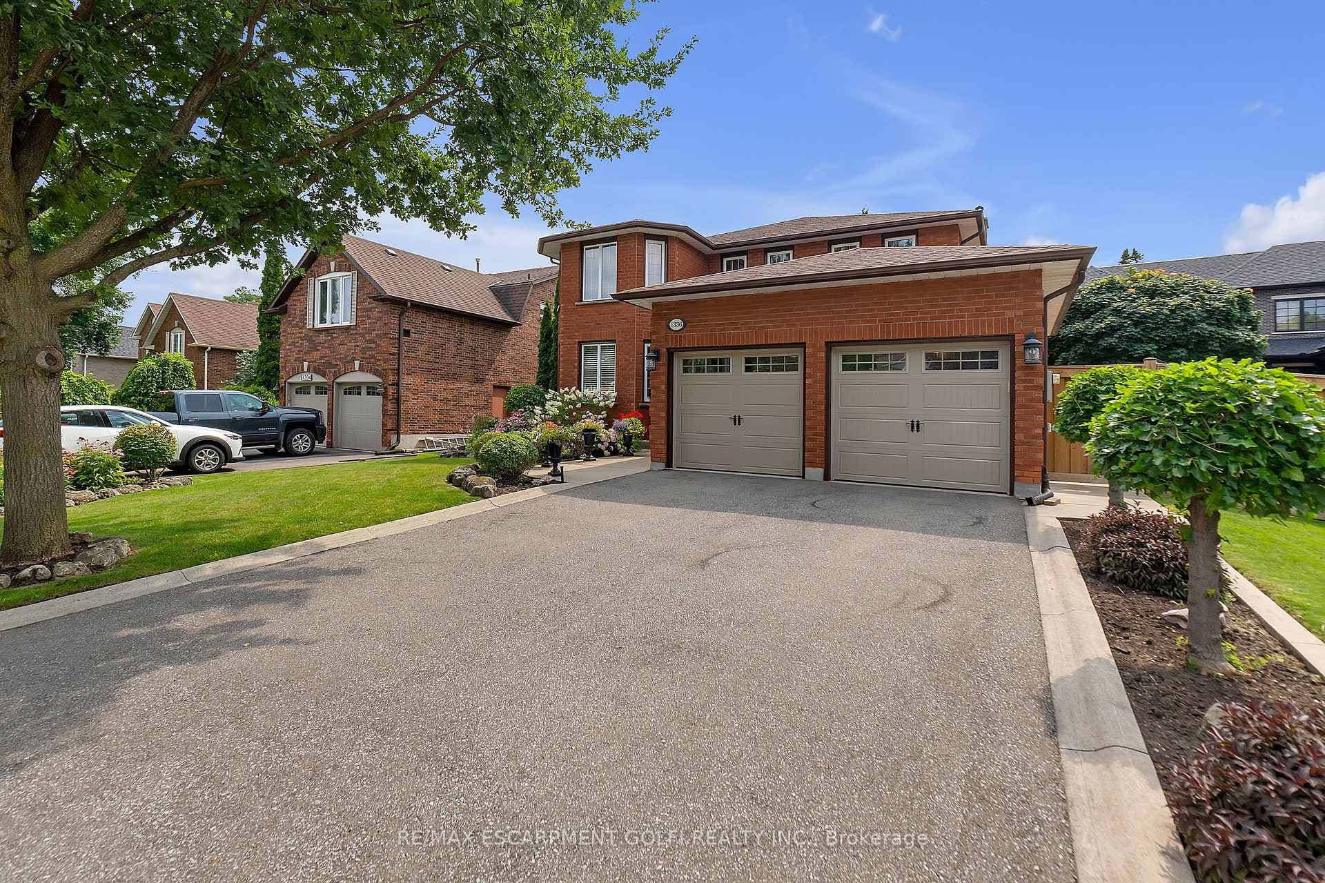 1336 Clearview Drive photo 2