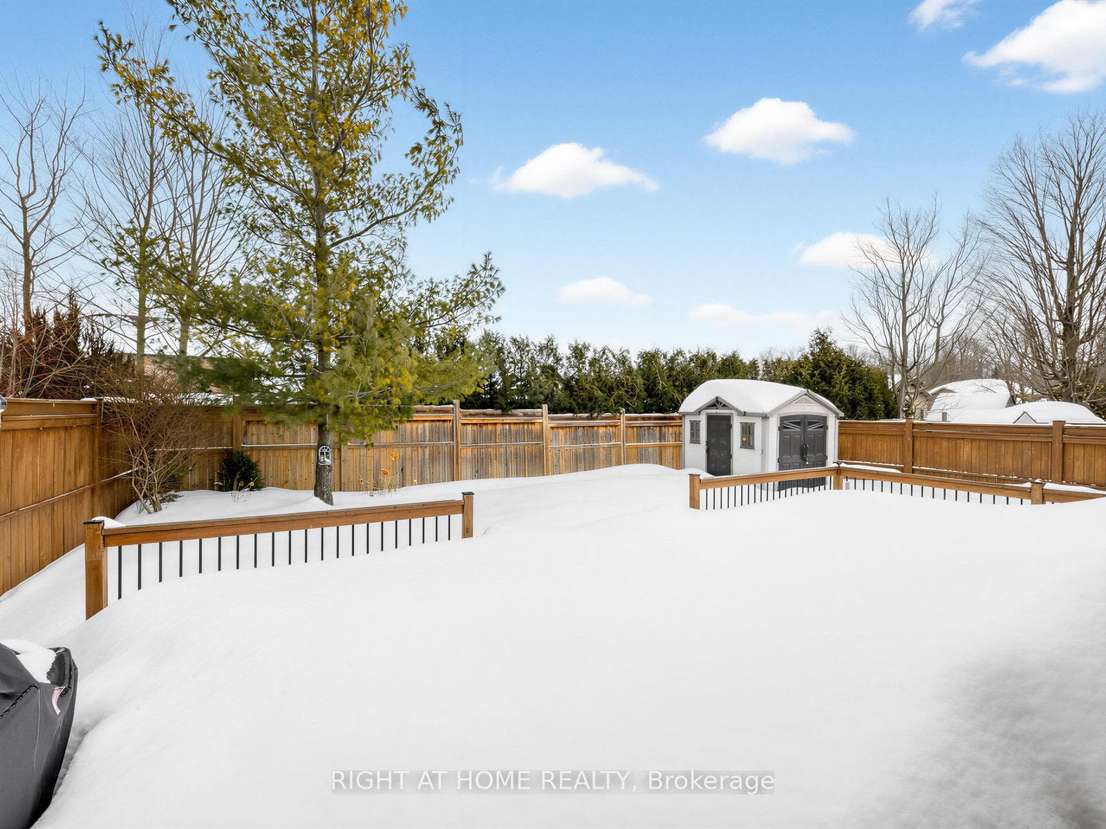 826 Booth Avenue photo 36