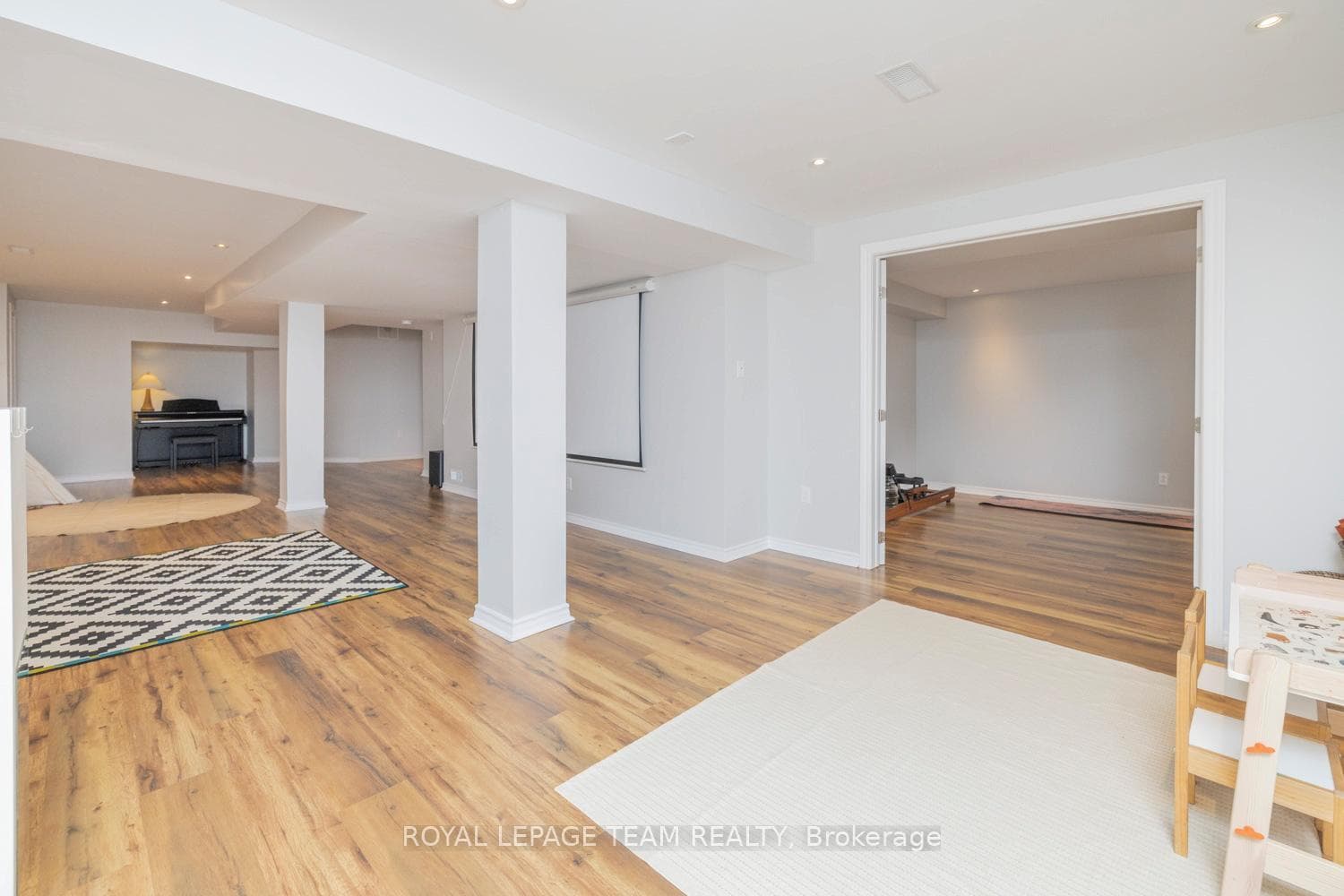 214 ONEIDA Terrace photo 42