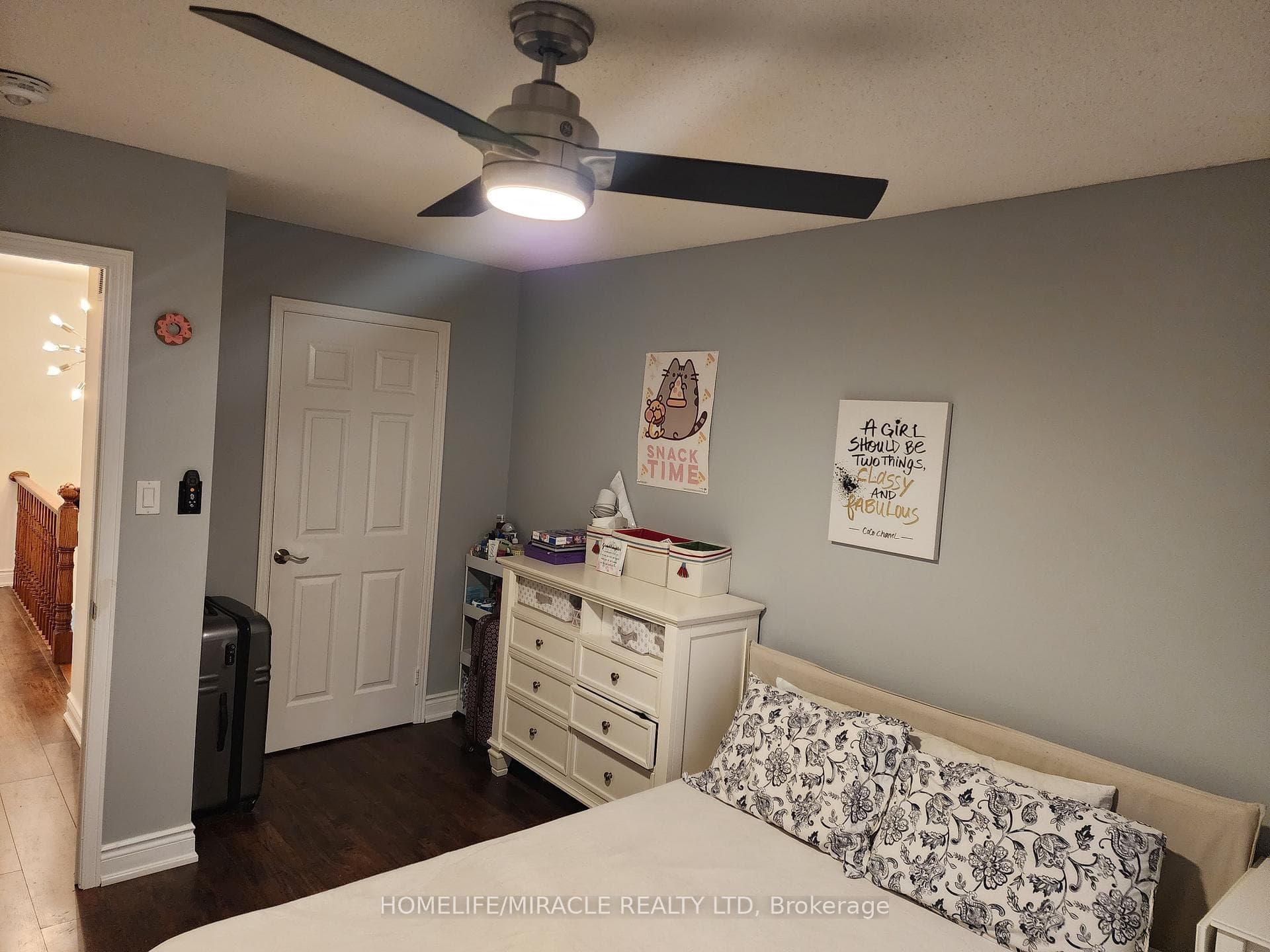 2385 Hargood Place photo 16