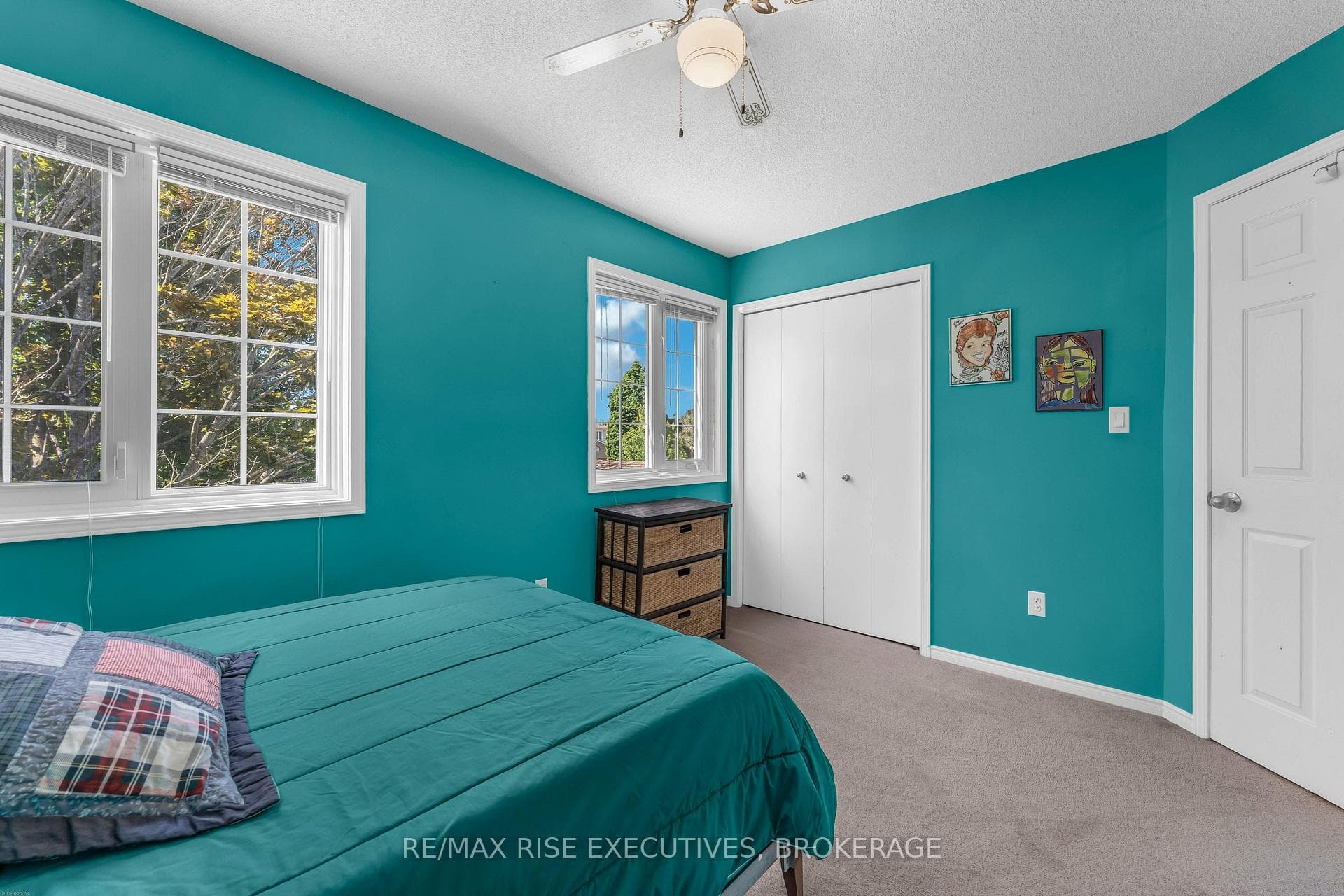 1304 Fisher Crescent photo 30