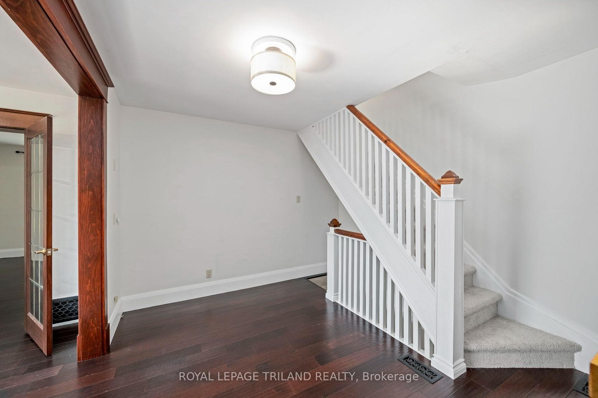 52 Emery Street photo 11