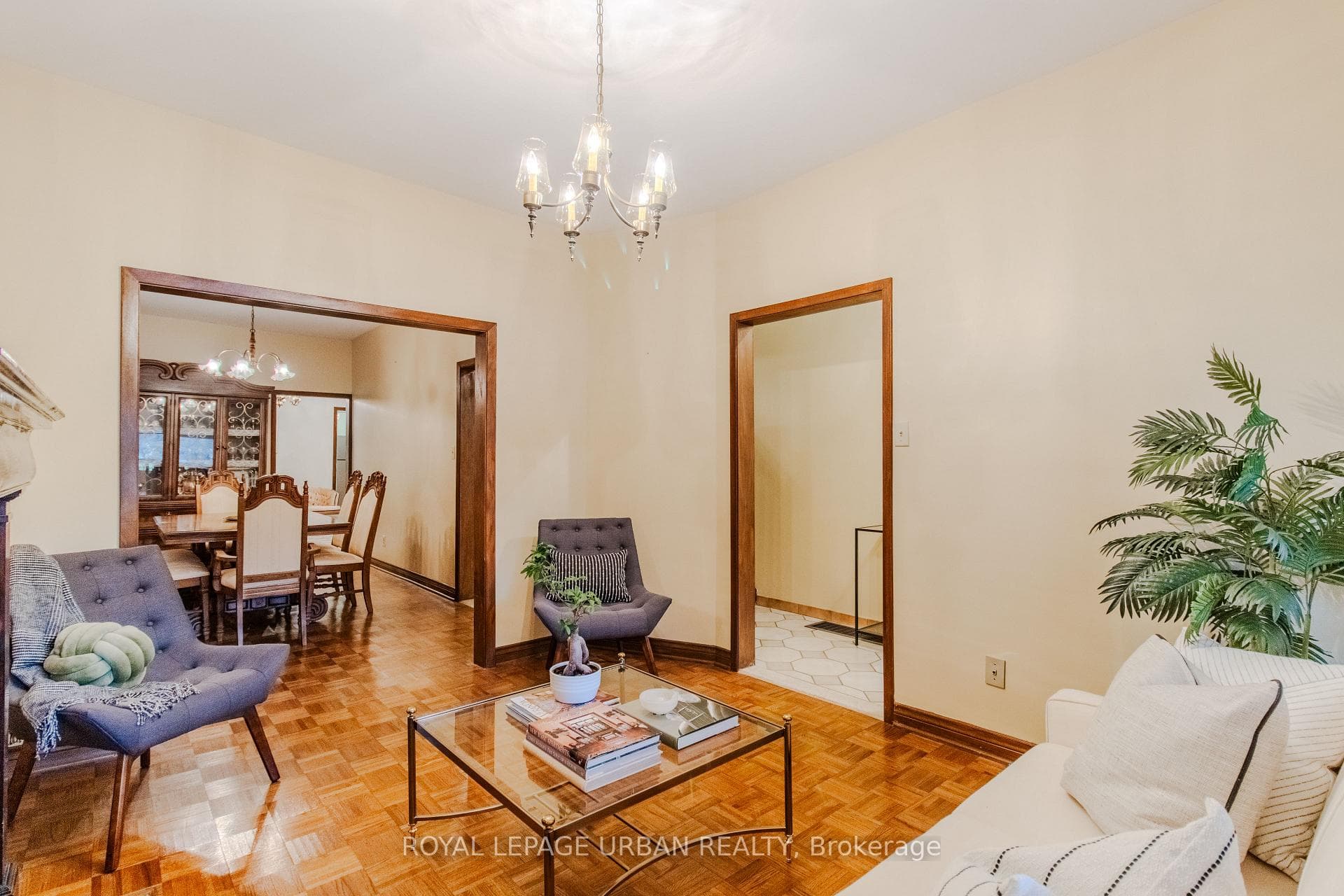 162 Gillard Avenue photo 9