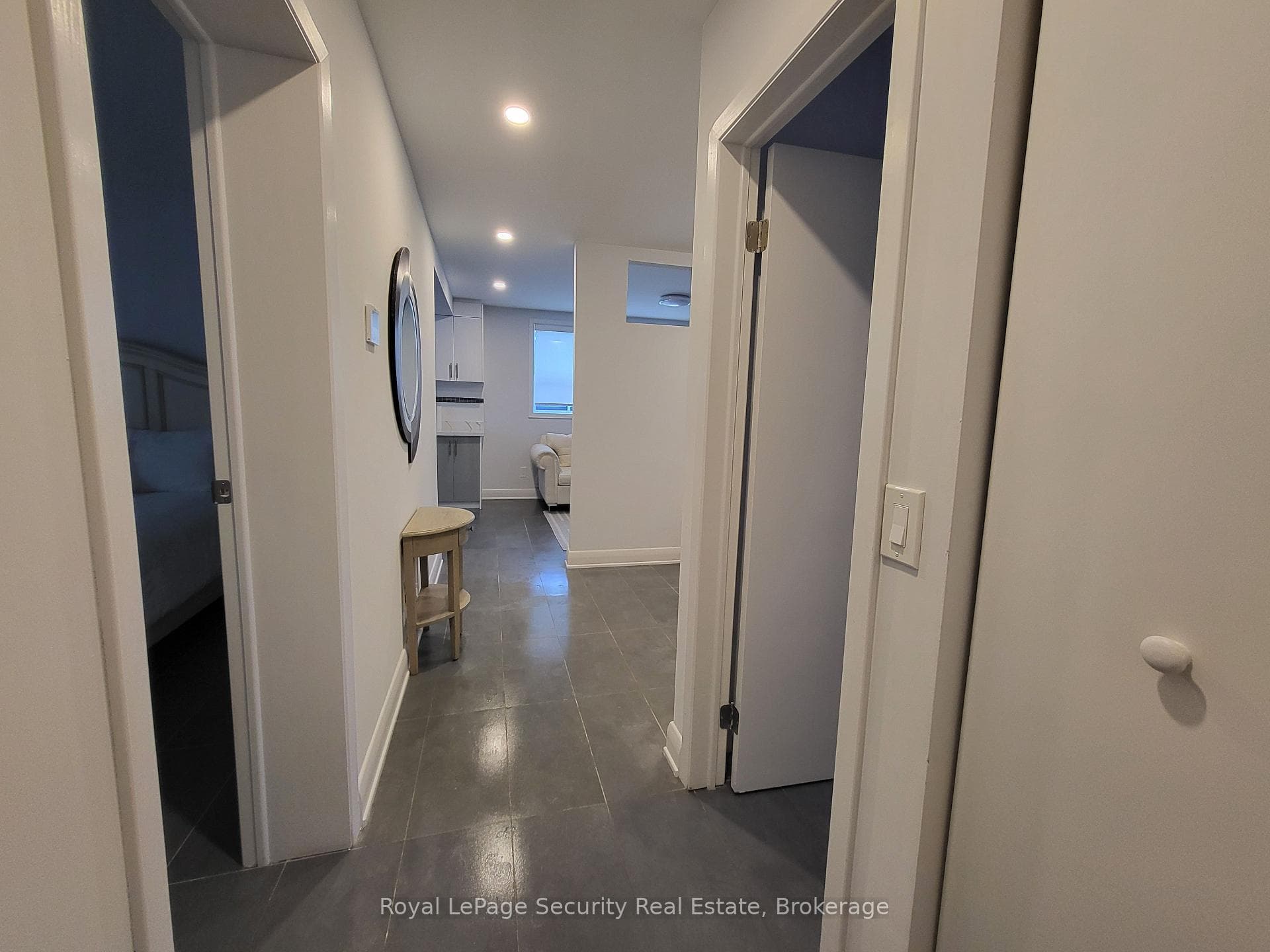 328 Lakeshore Road Unit 2 photo 9