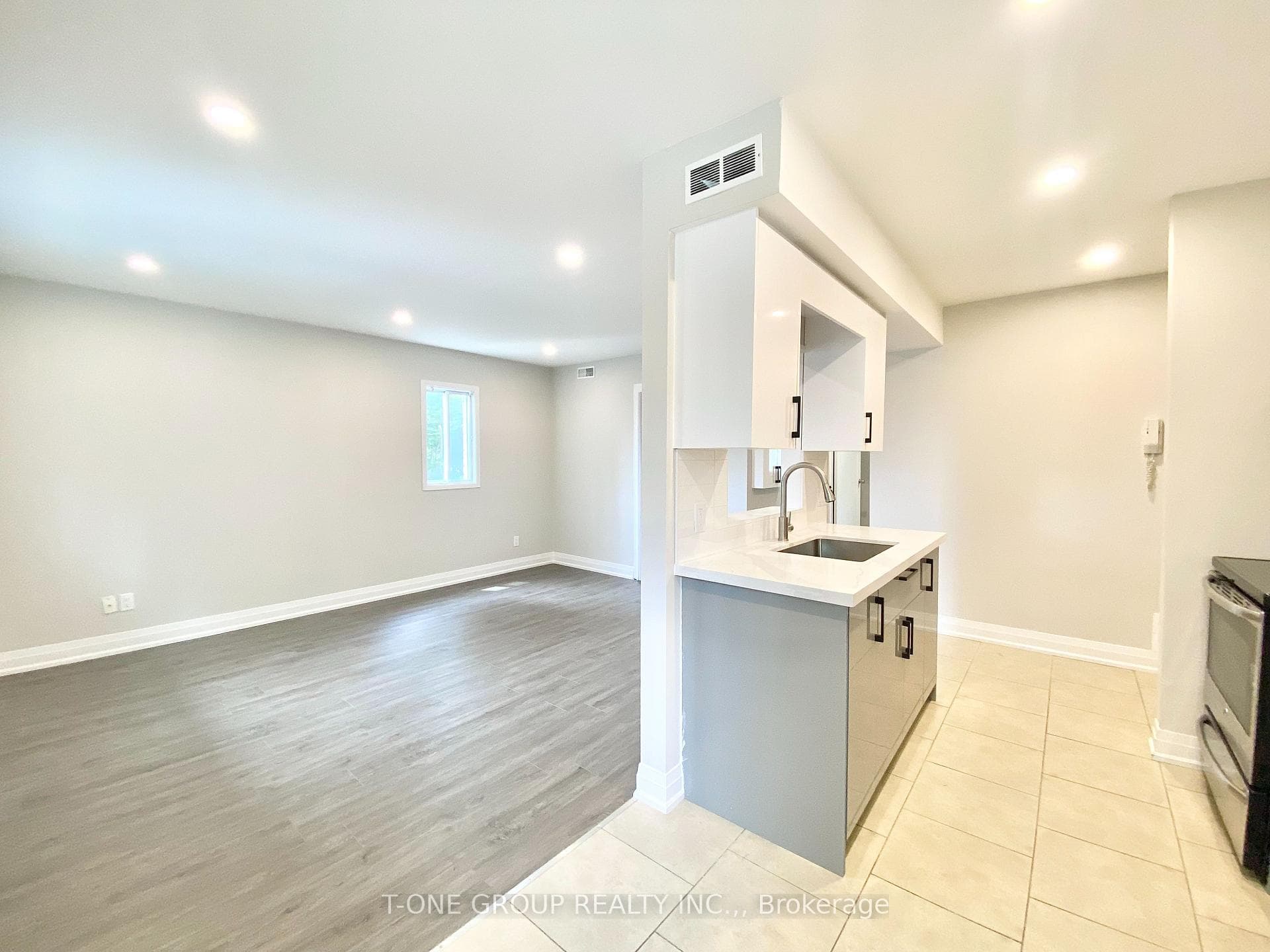 16 Wellington Street Unit 6 photo 6