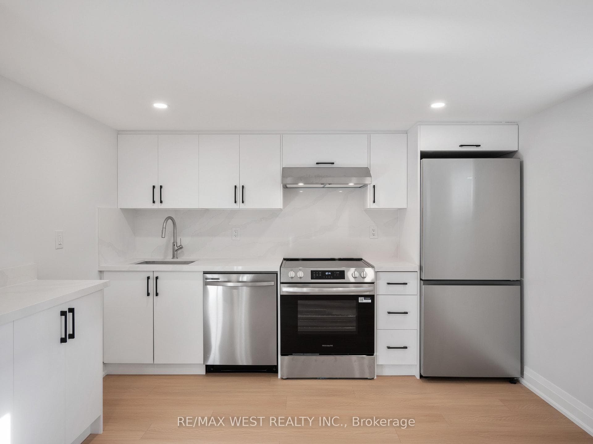 24 Appledale Road photo 35