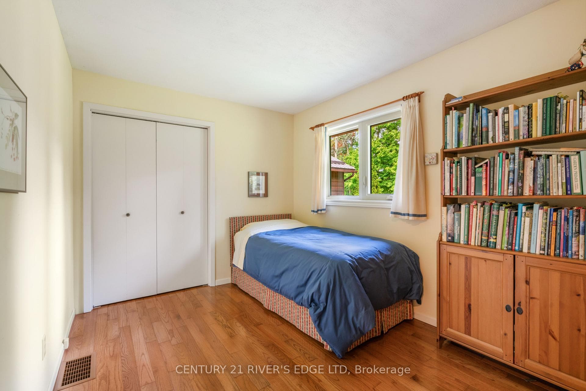 814 Plumhollow Road photo 32