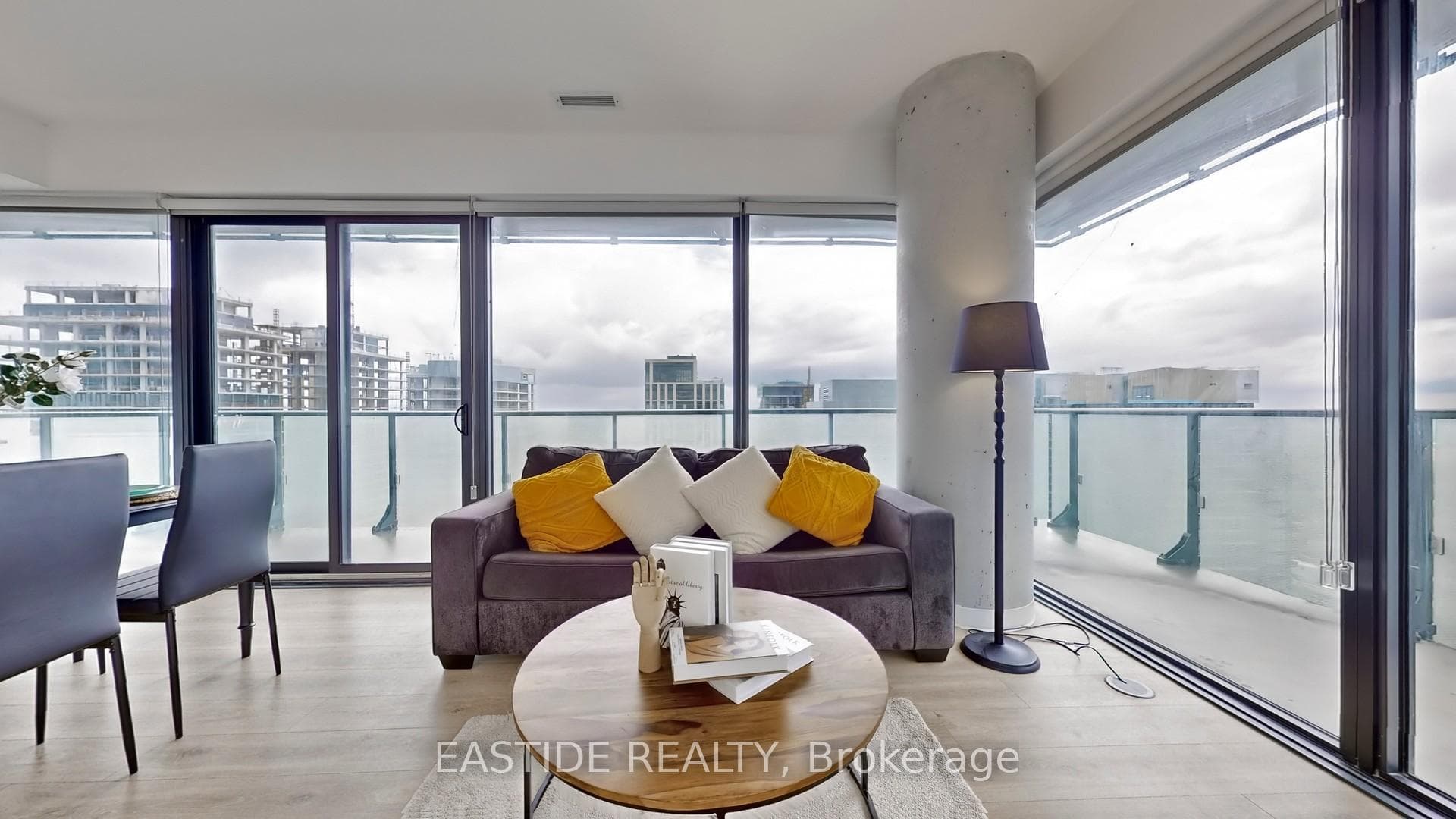 161 Roehampton Avenue Unit 3904 photo 6