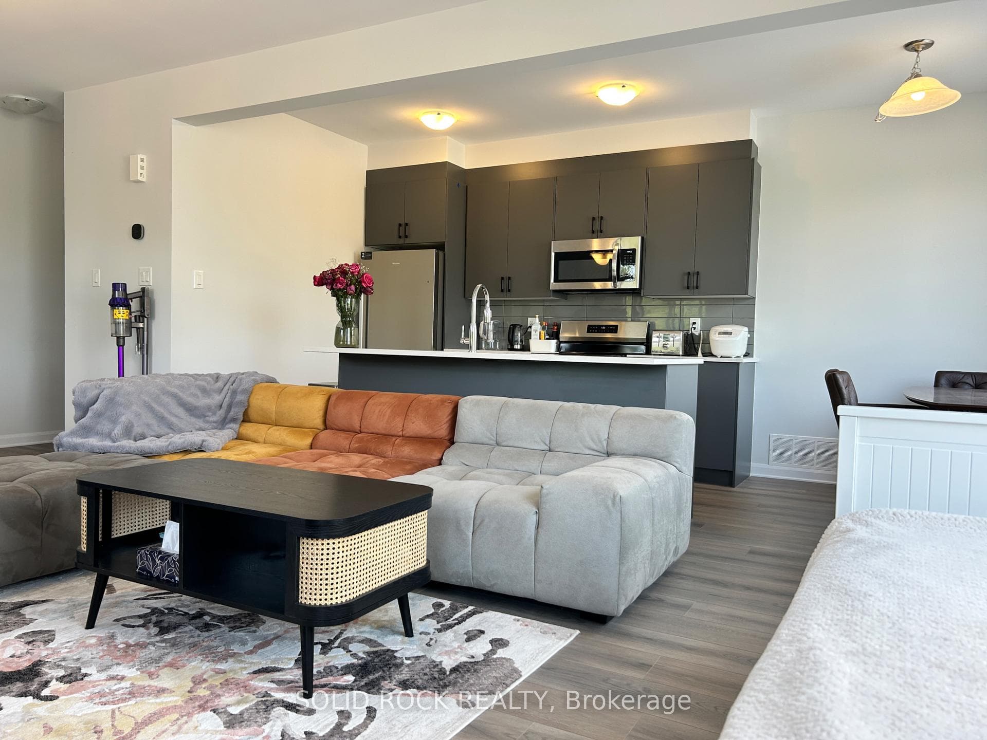 501 Woodlily Private photo 14