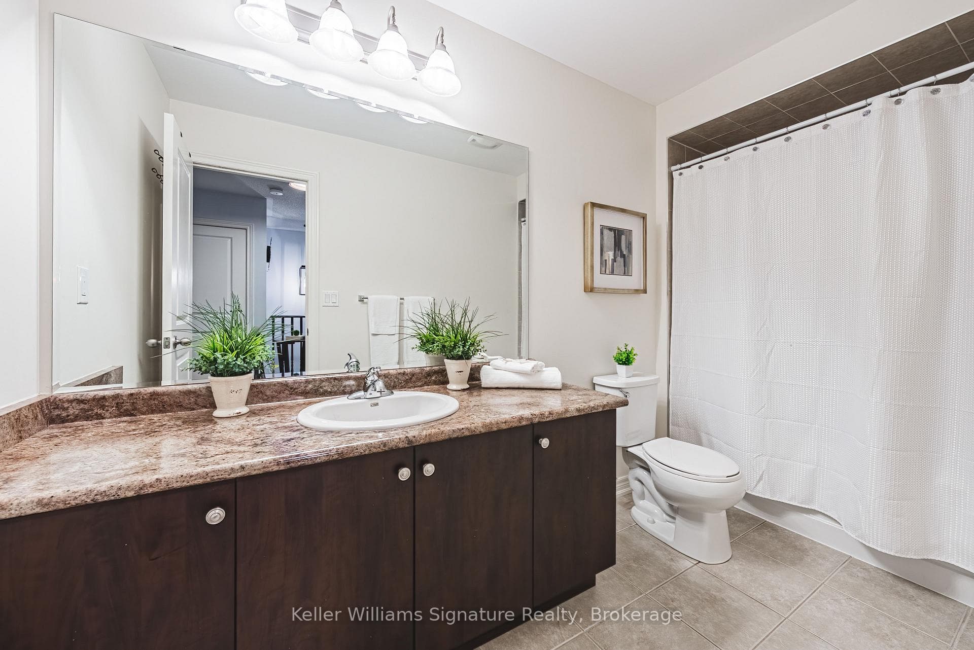 27 Dufay Road photo 25