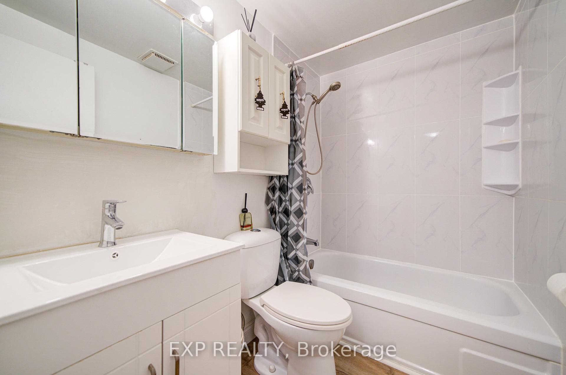 12 Sadlee Cove Crescent photo 20