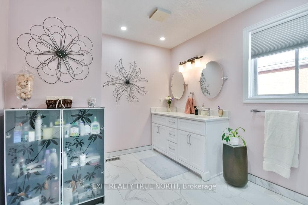 27 Wright Court photo 18