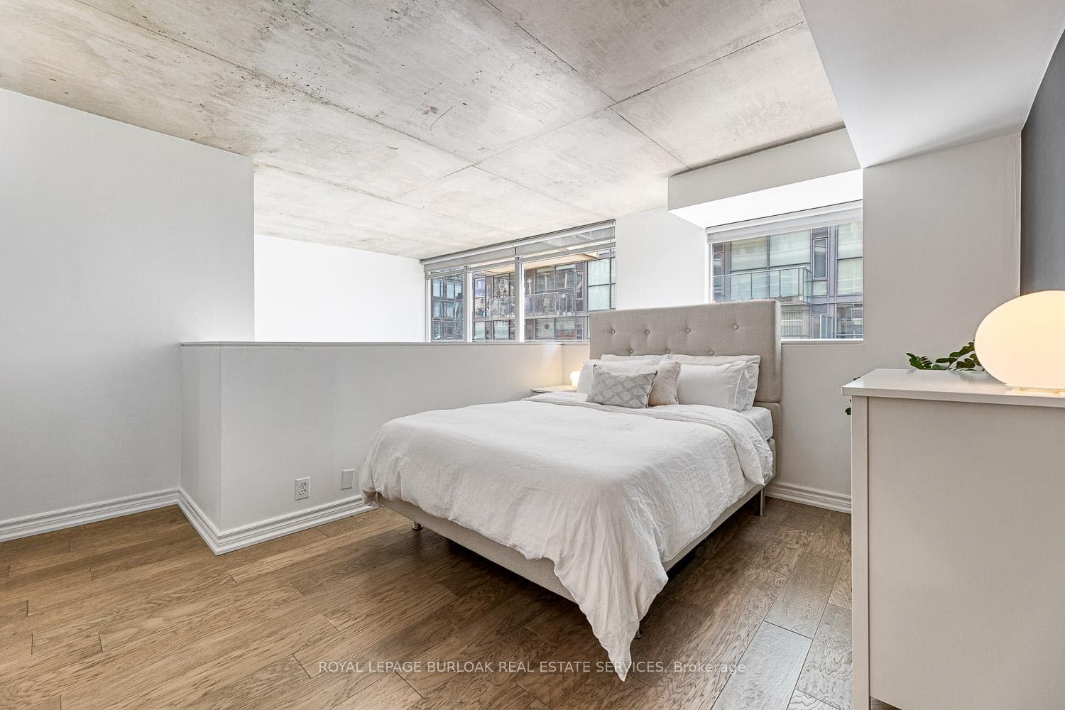 36 Charlotte Street Unit 908 photo 17