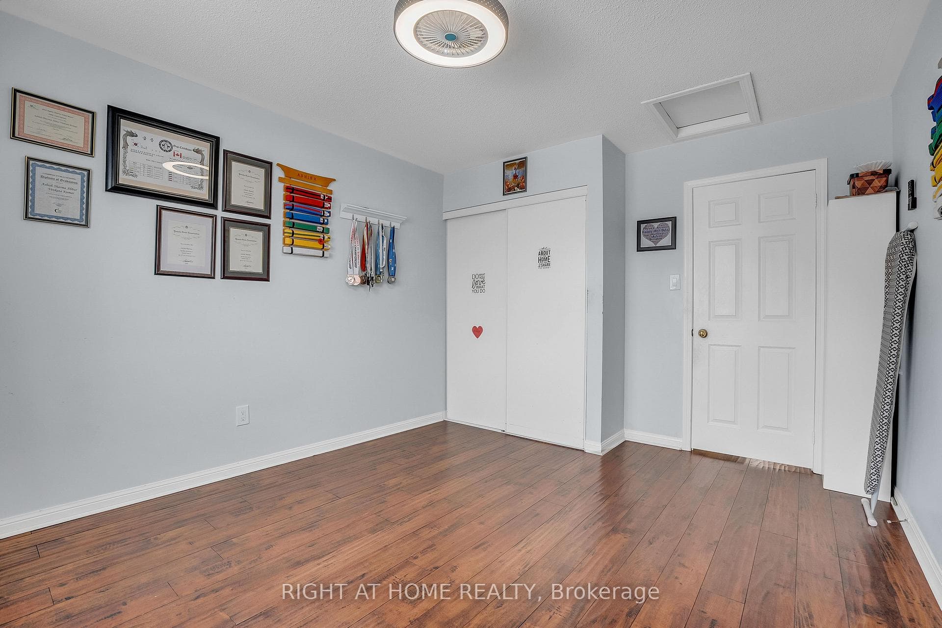 89 Cornell Park Avenue photo 31